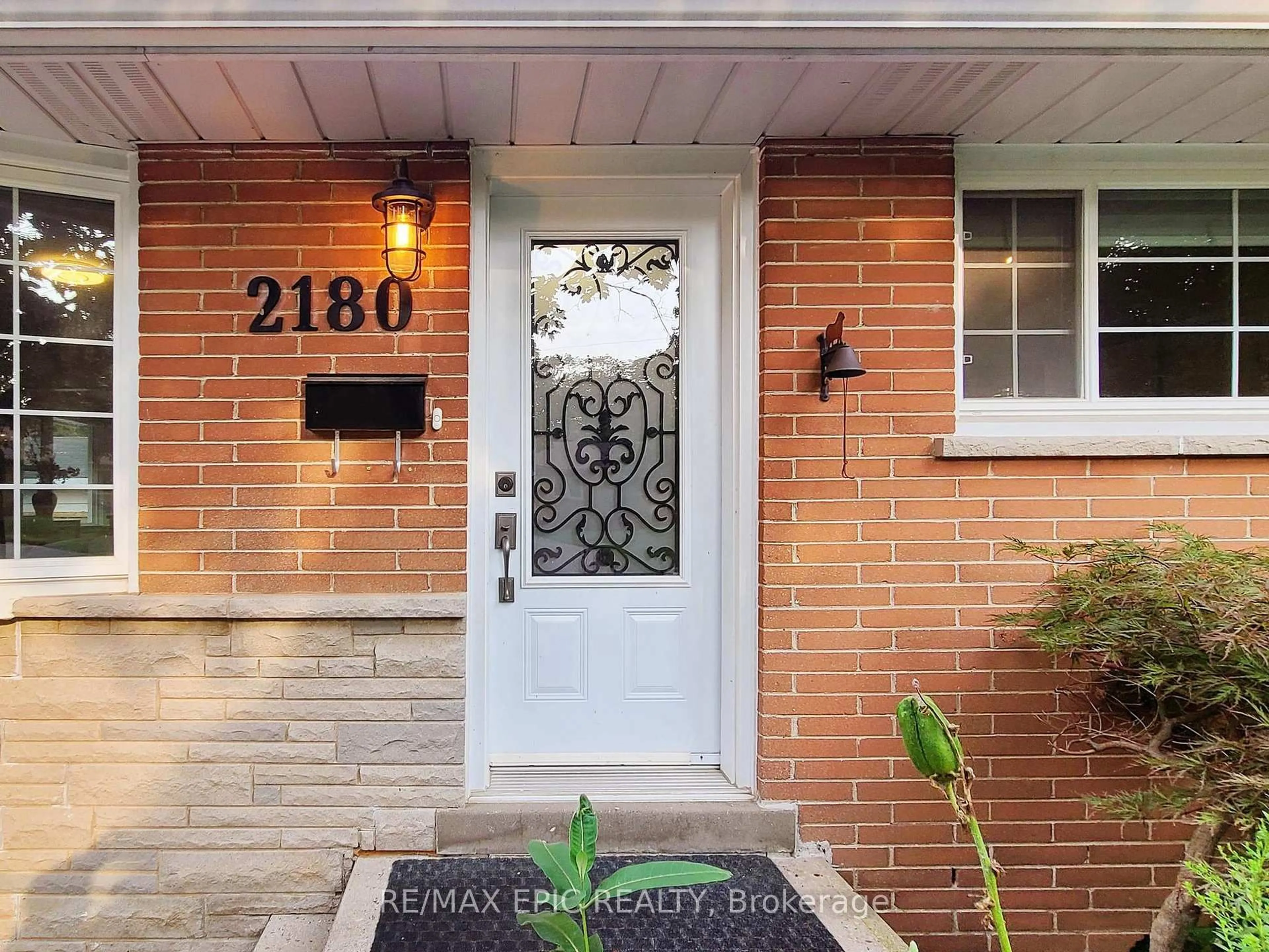 Home with brick exterior material, street for 2180 Mount Royal Ave, Burlington Ontario L7P 1R9