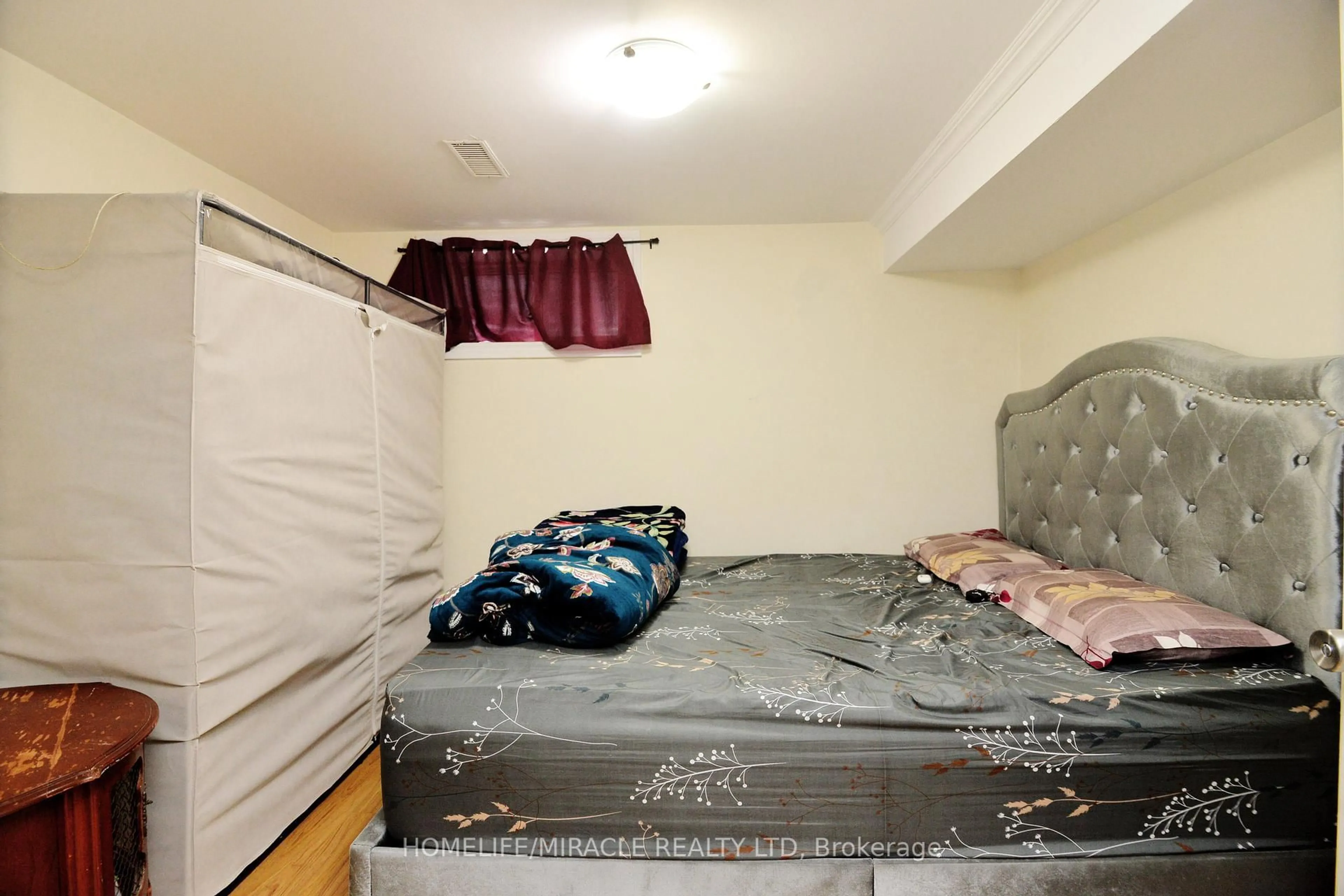 A pic of a room for 7 Sophia St, Brampton Ontario L6V 1T8