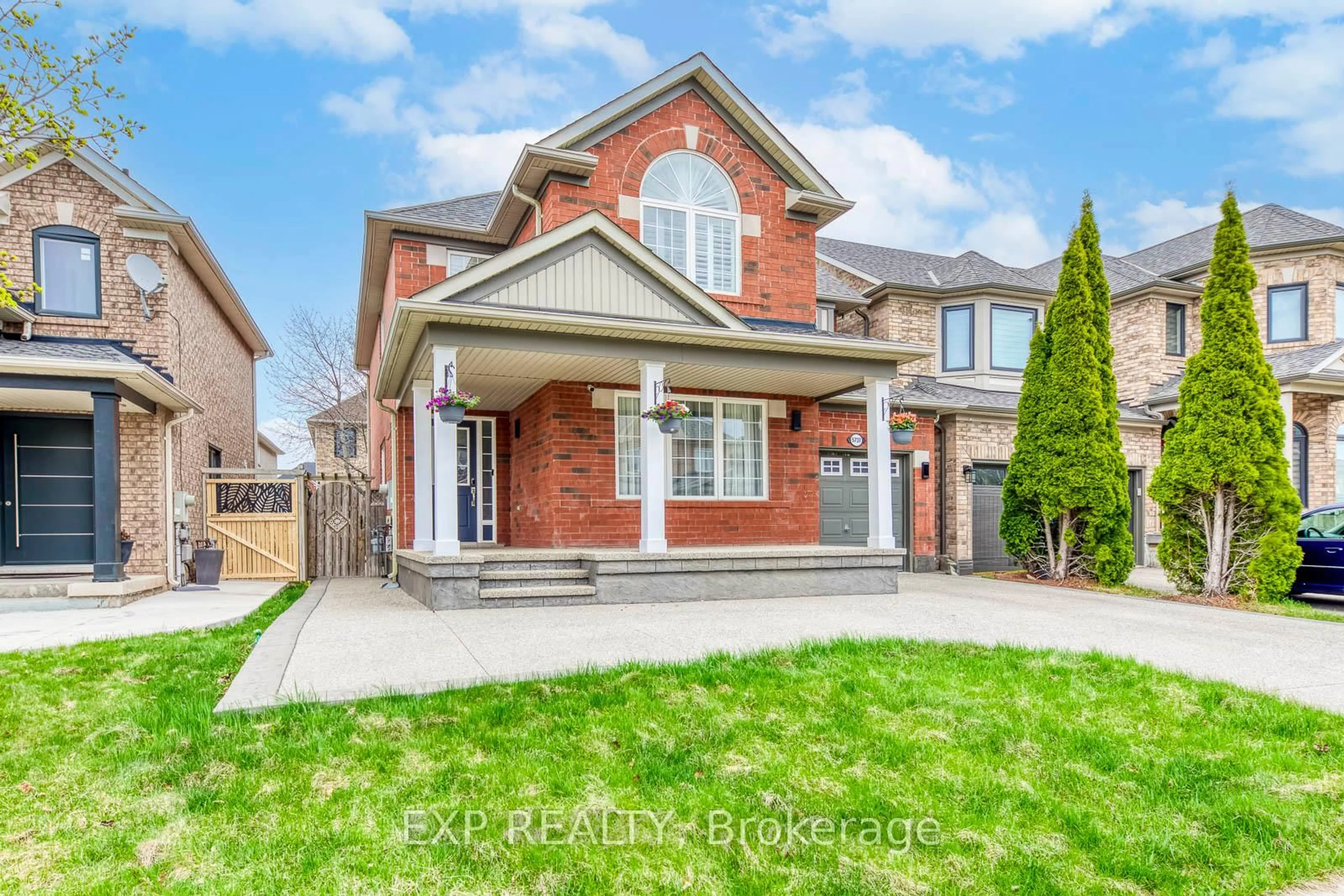 Home with brick exterior material, street for 5737 Macphee Rd, Mississauga Ontario L5M 7B2