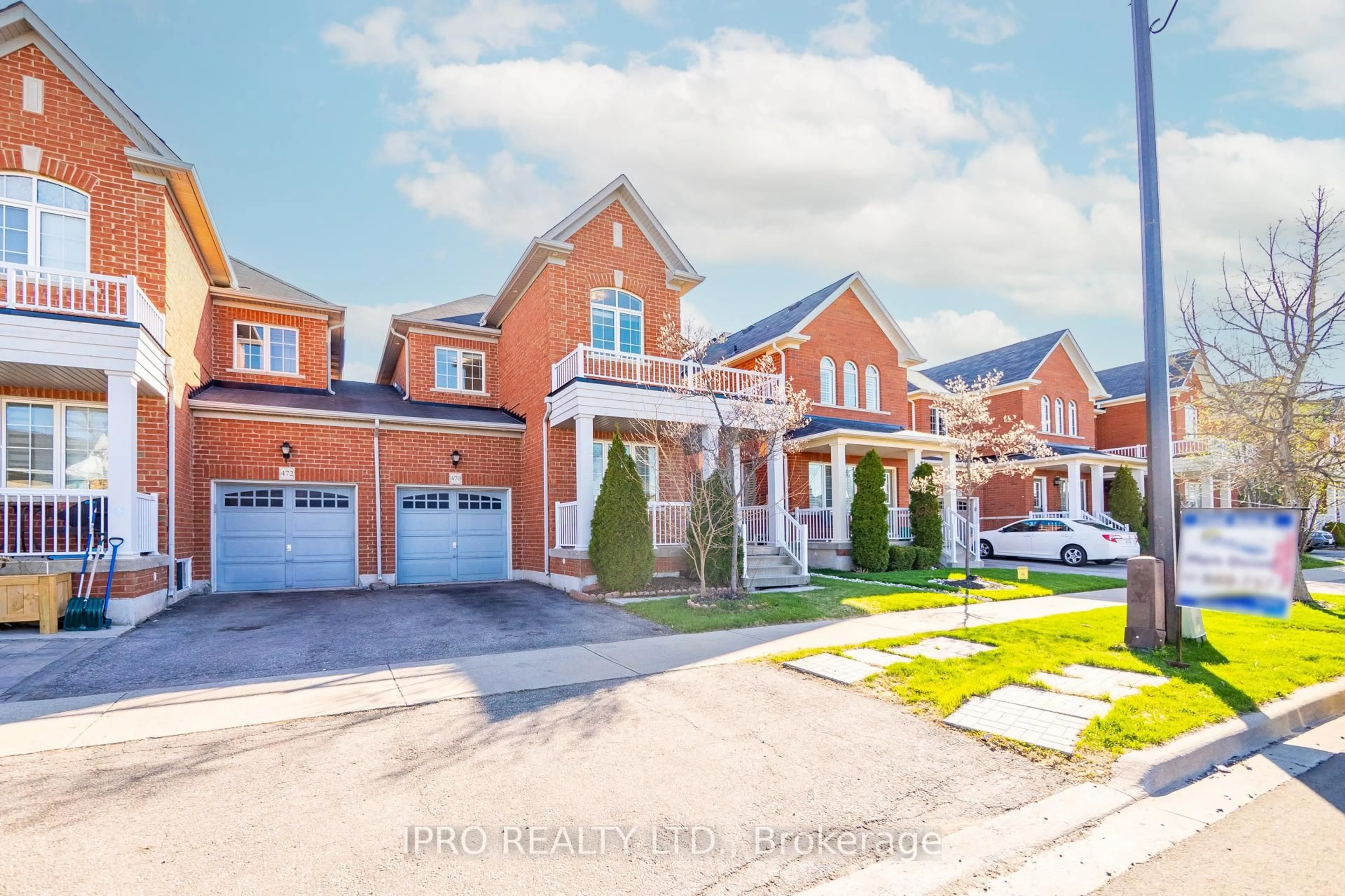 Home with brick exterior material, street for 470 Savoline Blvd, Milton Ontario L9T 7X3