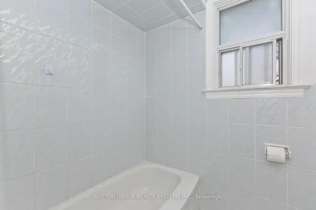 Additional property image - 11 Helsby Cres