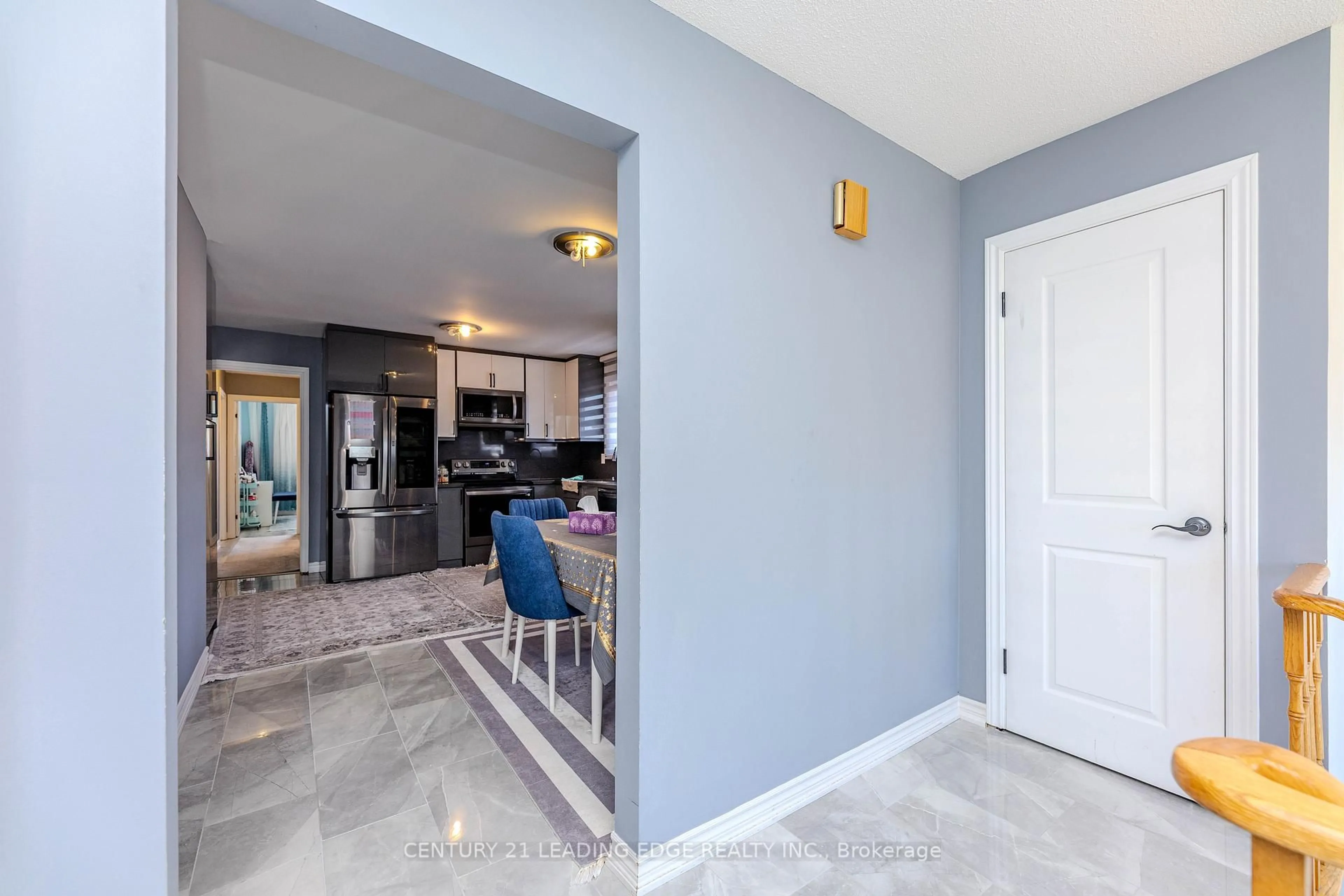 Unknown for 28 Sawmill Rd, Toronto Ontario M3L 2M2