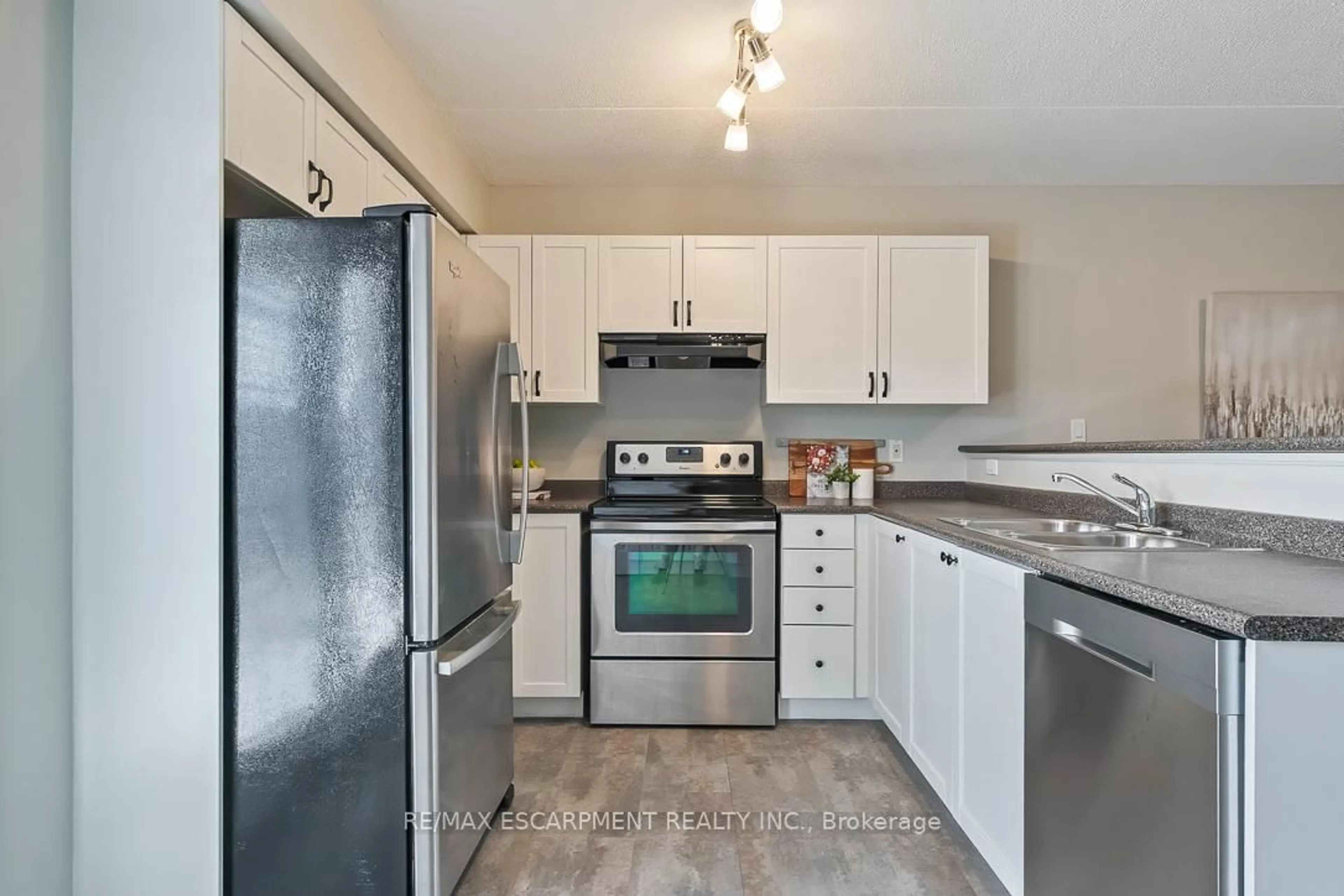Standard kitchen, unknown for 1830 Walkers Line #301, Burlington Ontario L7M 4V5
