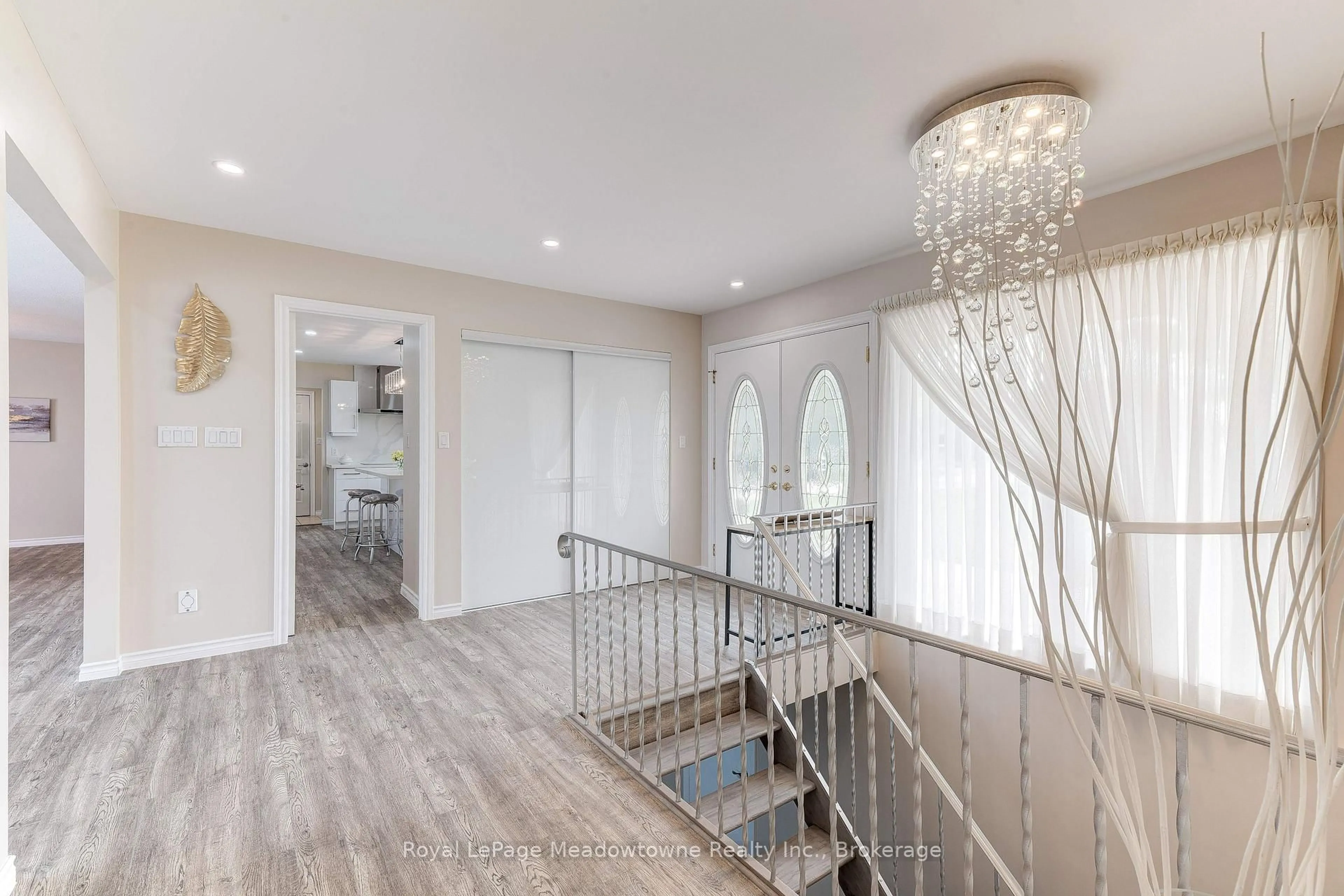 Indoor entryway for 11511 Winston Churchill Blvd, Brampton Ontario L7A 0A3