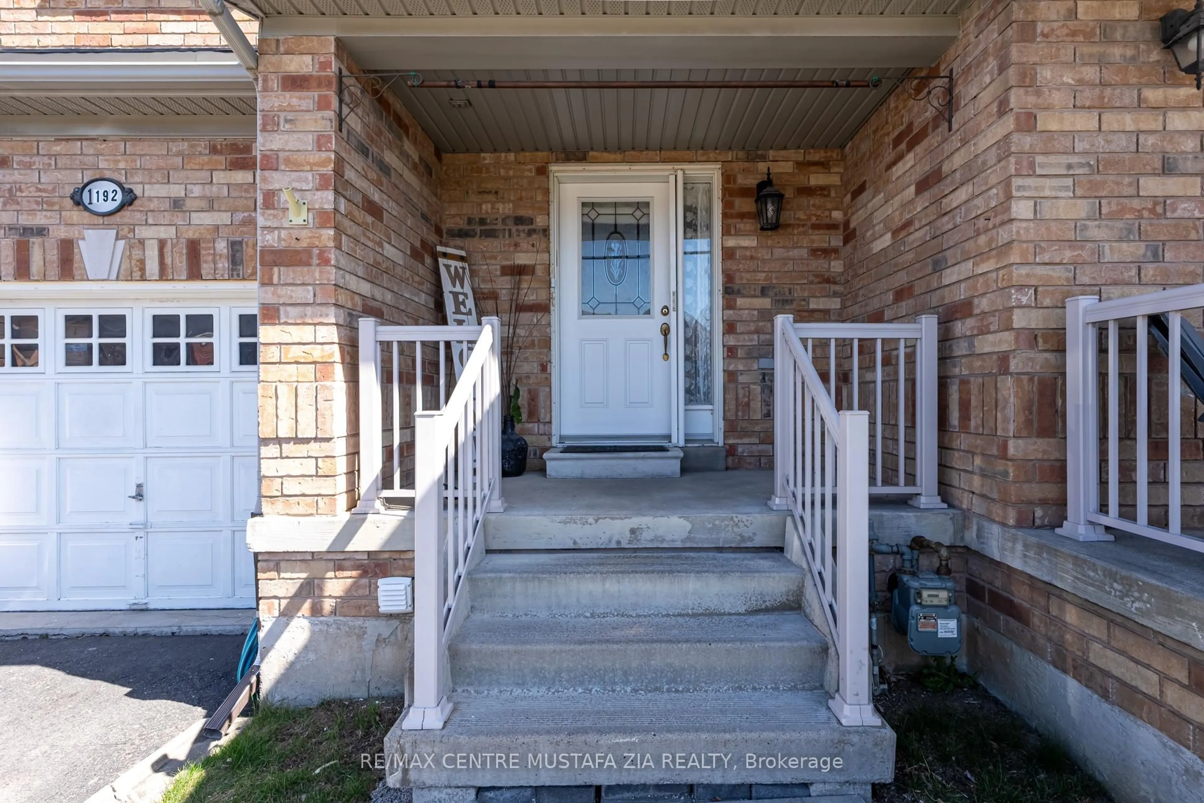 Unknown for 1192 Tupper Dr, Milton Ontario L9T 6T5