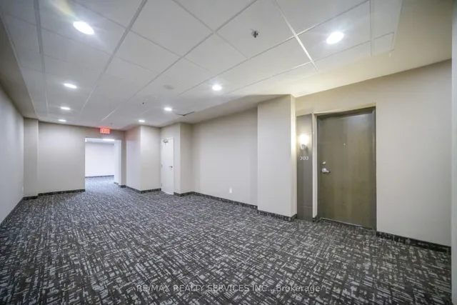 Additional property image - 9 George St Unit 303