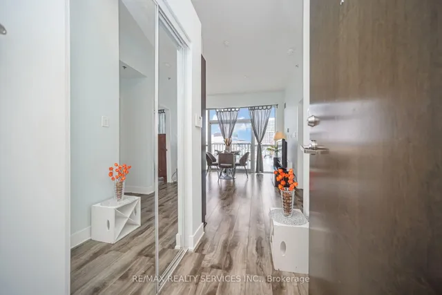 Additional property image - 9 George St Unit 303
