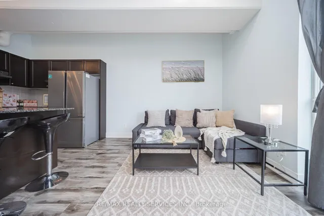 Additional property image - 9 George St Unit 303