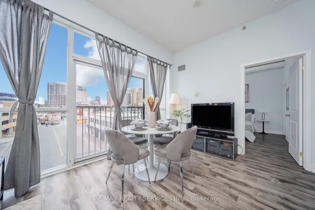 Additional property image - 9 George St Unit 303