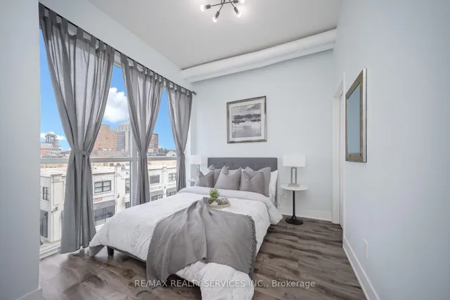 Additional property image - 9 George St Unit 303