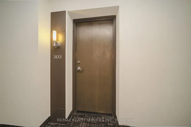 Additional property image - 9 George St Unit 303