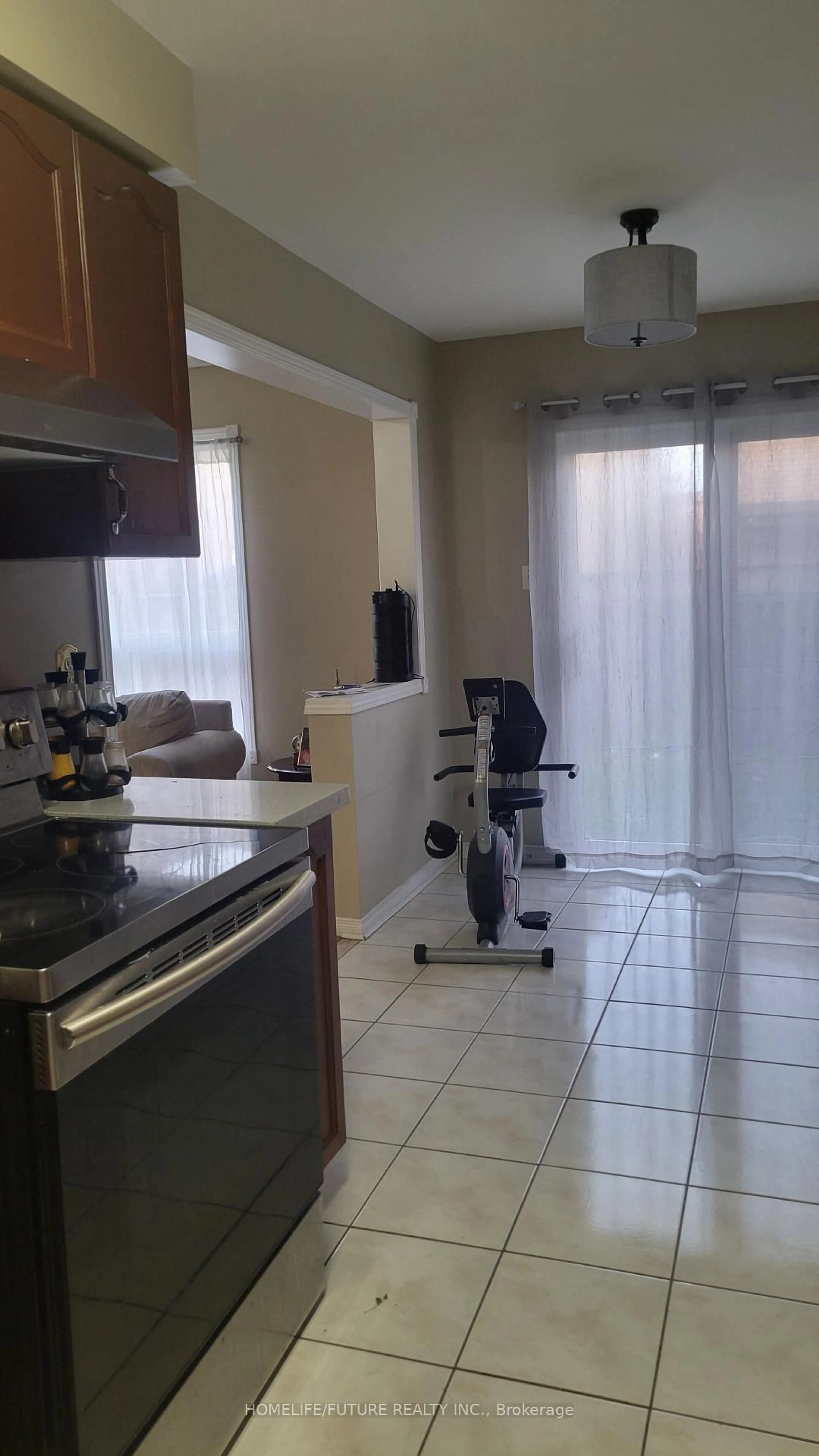 A pic of a room for 14 Peachleaf Cres, Brampton Ontario L7A 2B2