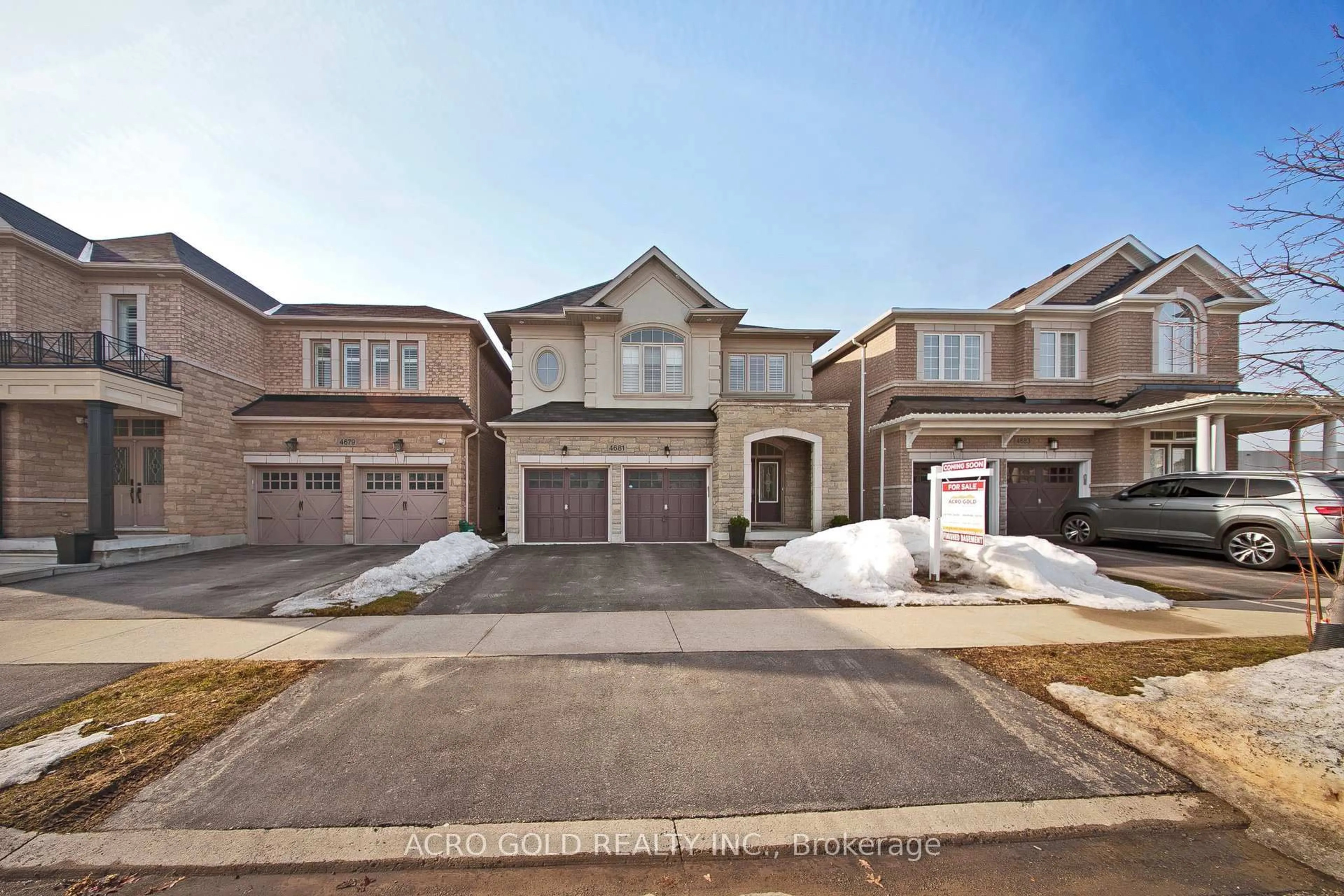 Home with brick exterior material, street for 4681 Ray Lane, Burlington Ontario L7M 0N9
