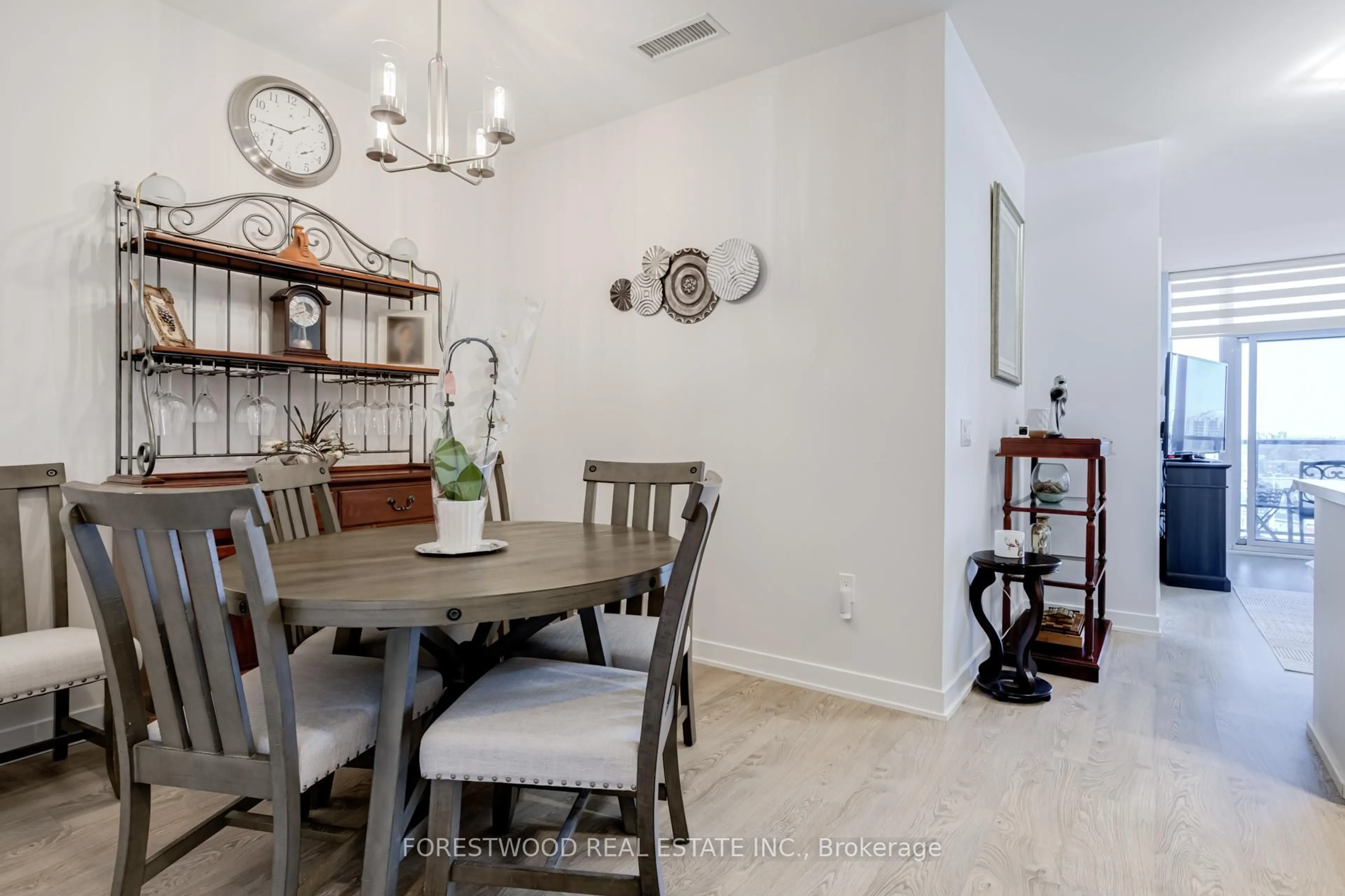 Dining room, unknown for 4677 Glen Erin Dr #910, Mississauga Ontario L5M 2E3