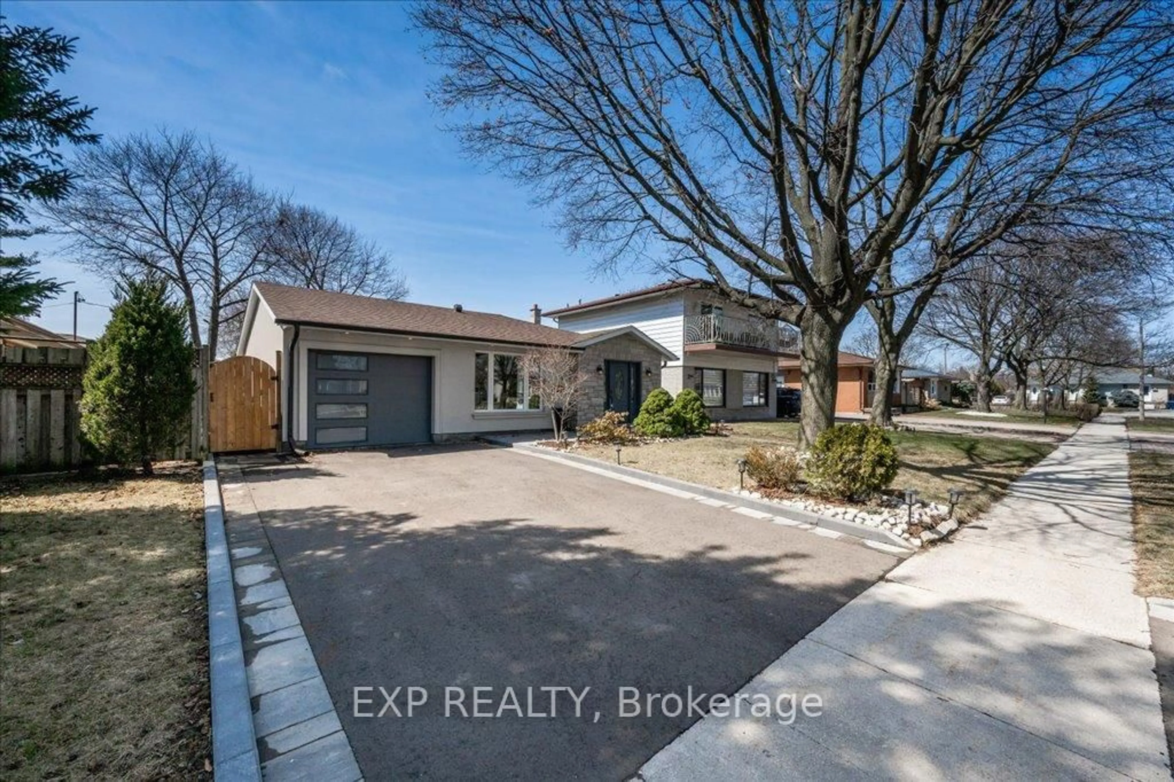 A pic from outside/outdoor area/front of a property/back of a property/a pic from drone, street for 4 Buckley Cres, Toronto Ontario M9R 3K5