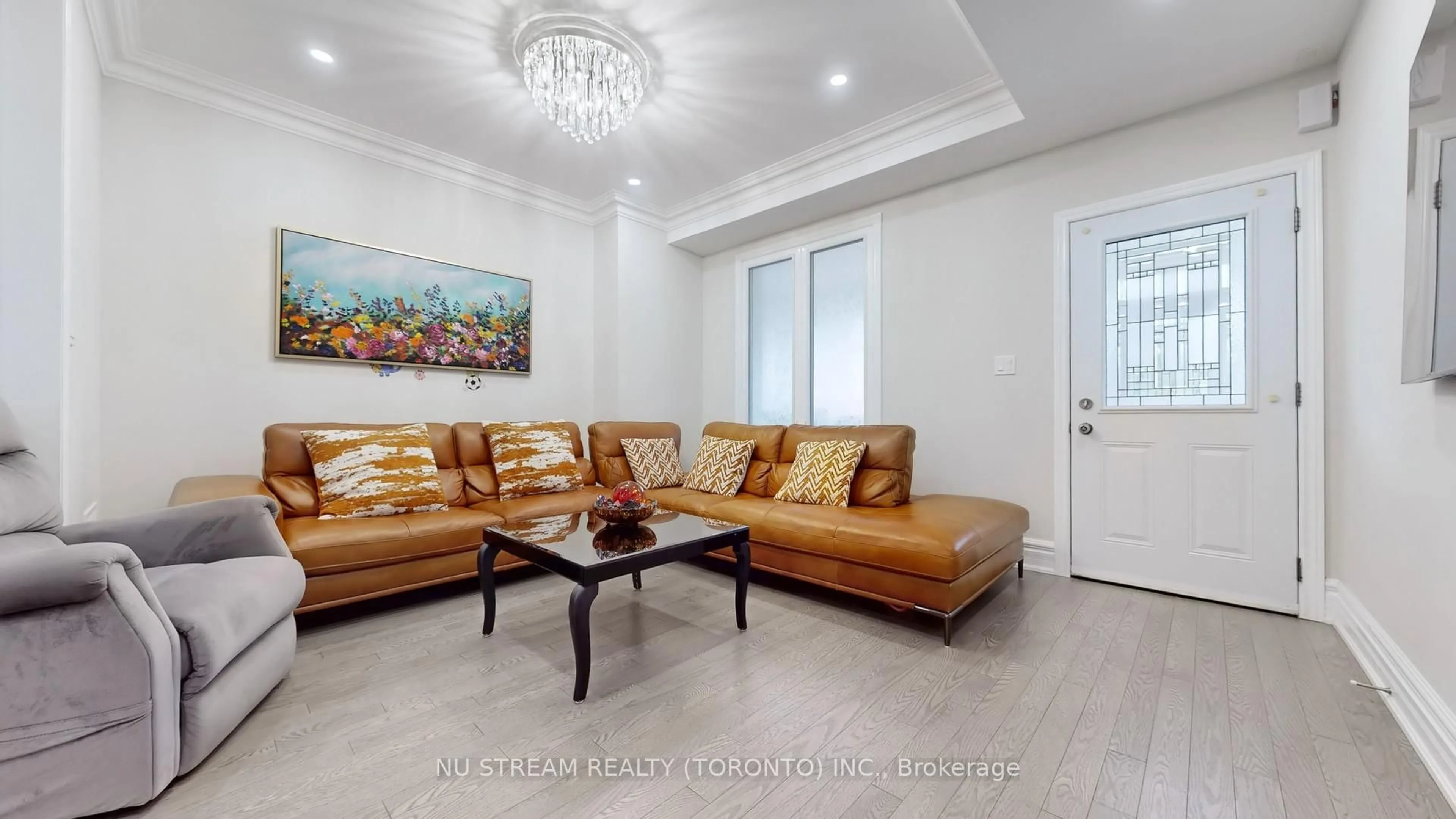 Living room with furniture, unknown for 1040 Ossington Ave, Toronto Ontario M6G 3V6