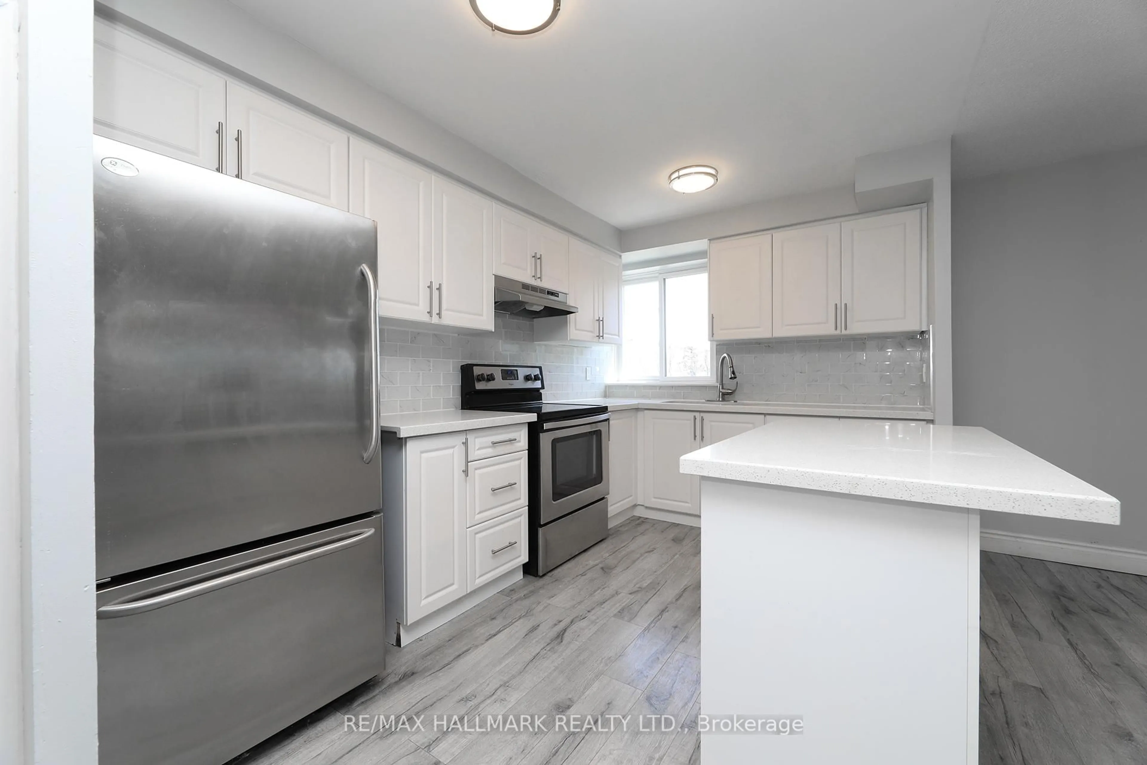 Unknown for 3050 Constitution Blvd #50, Mississauga Ontario L4Y 3X1