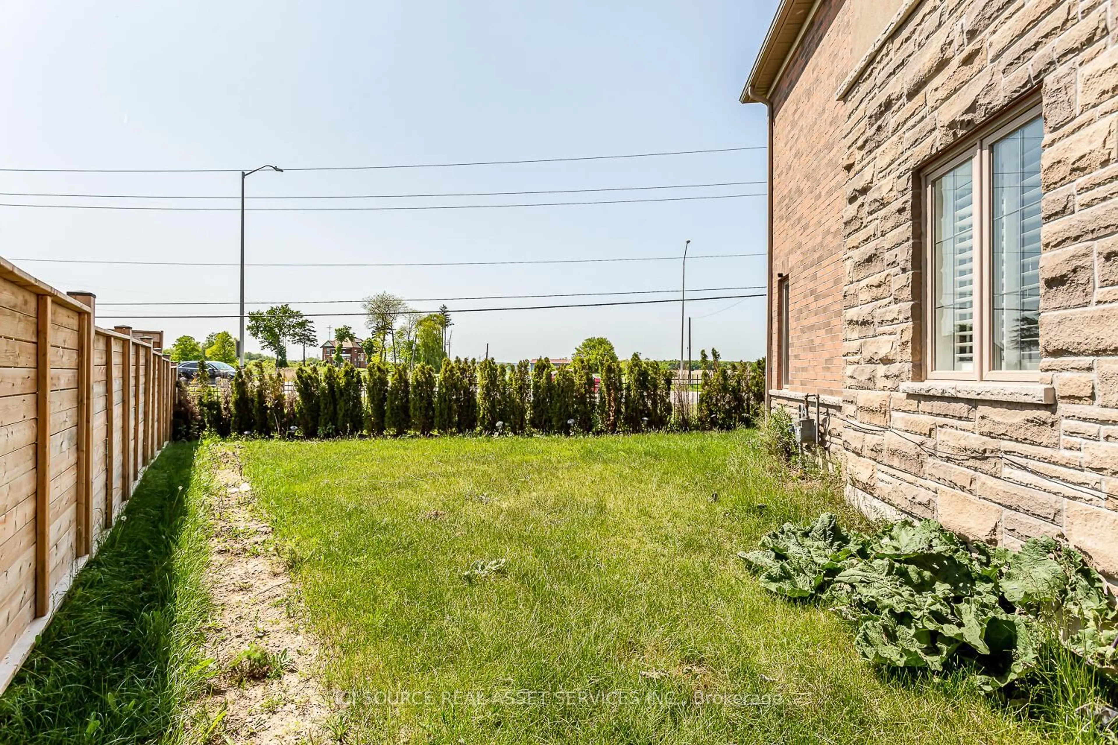 Patio, street for 2386 Natasha Circ, Oakville Ontario L6M 1P2