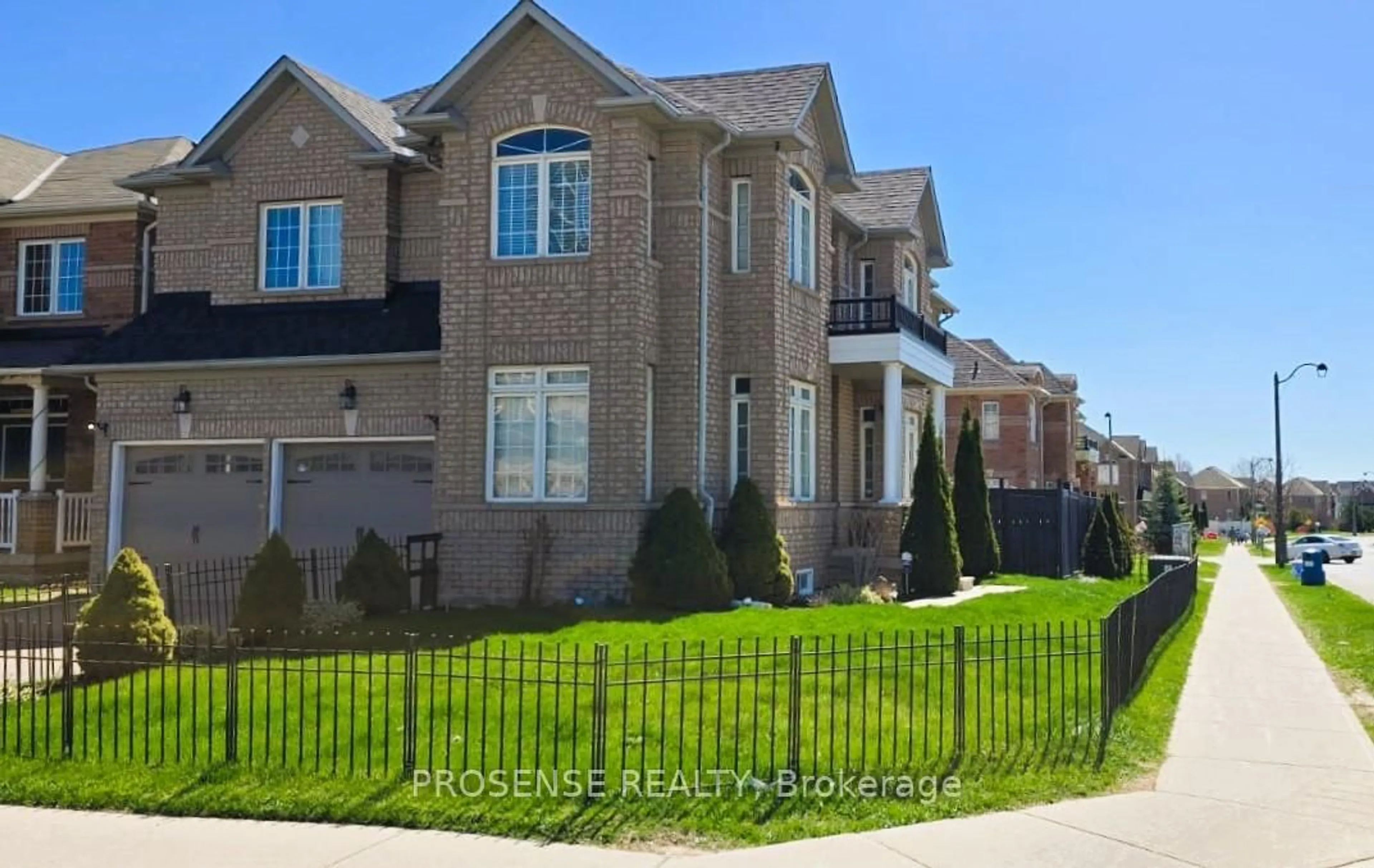 Home with brick exterior material, street for 29 Ashby Field Rd, Brampton Ontario L6X 0R4