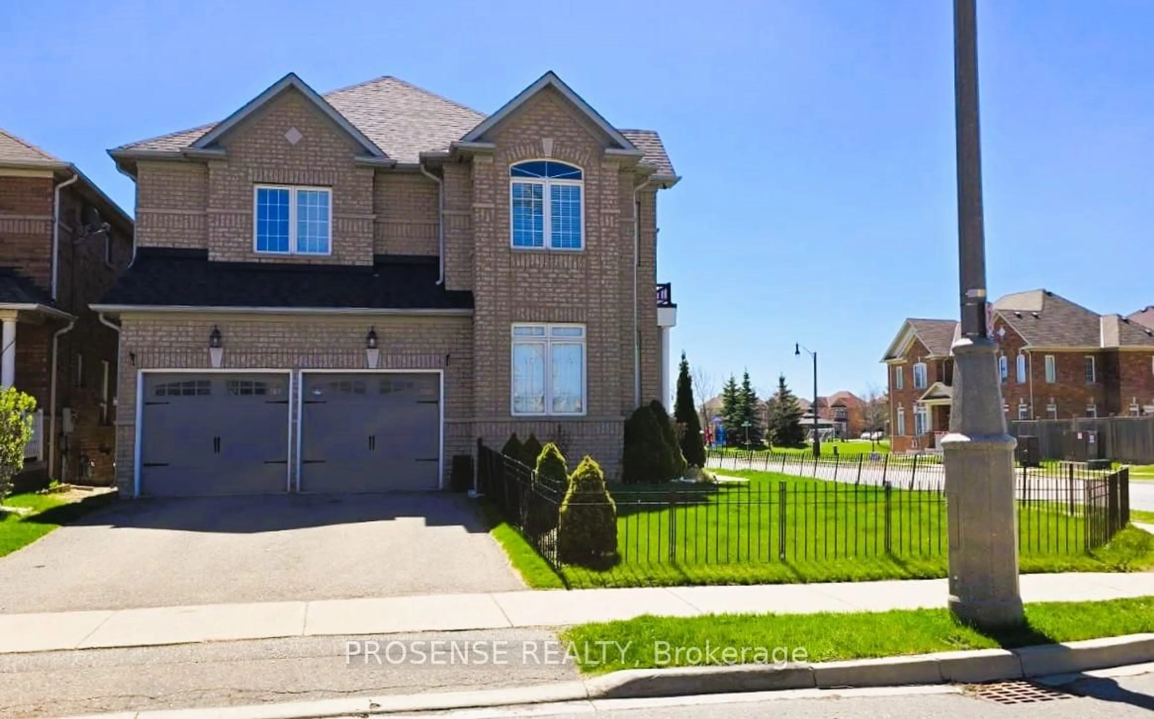 Home with brick exterior material, street for 29 Ashby Field Rd, Brampton Ontario L6X 0R4
