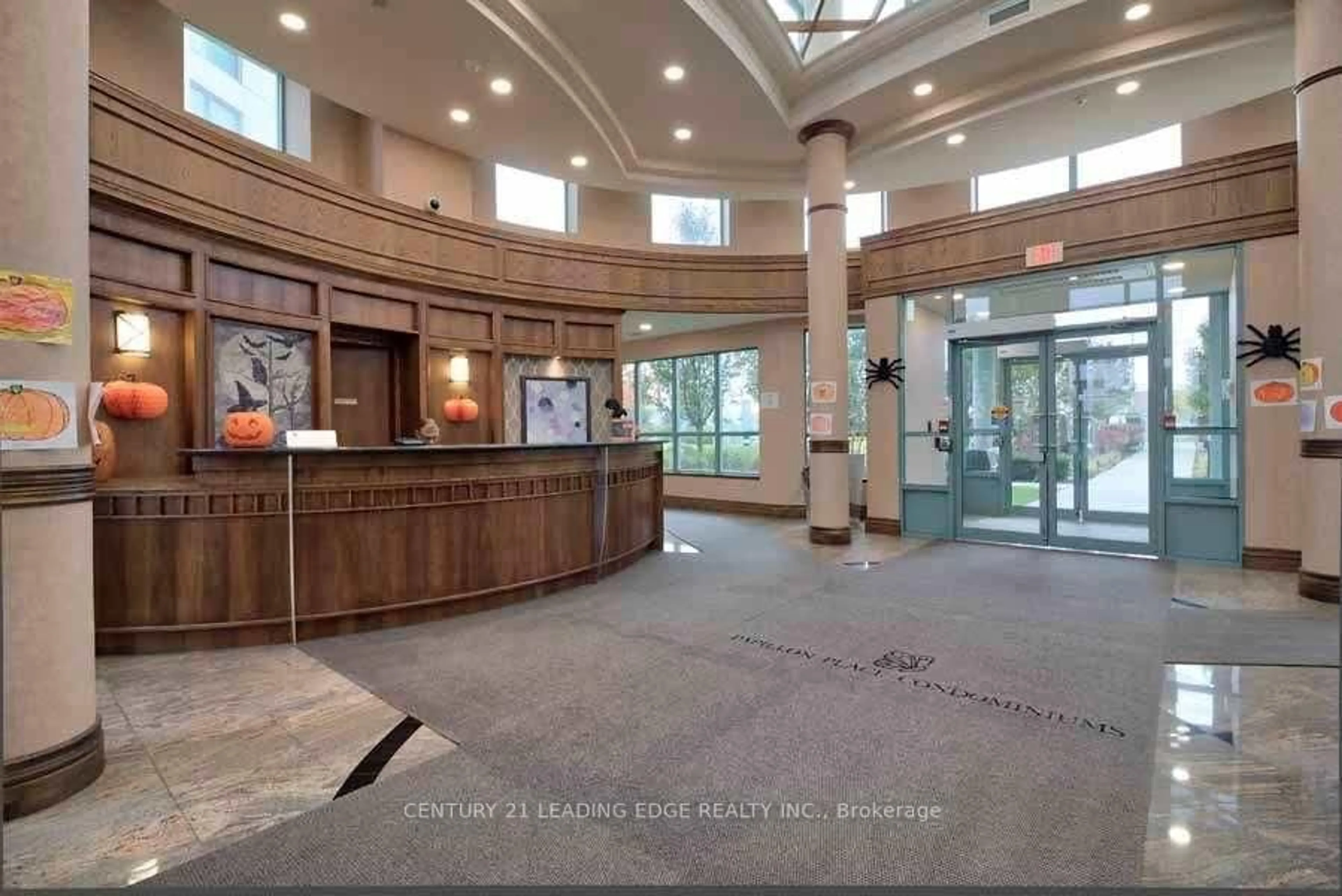 Lobby for 4850 GLEN ERIN Dr #508, Mississauga Ontario L5M 7S1