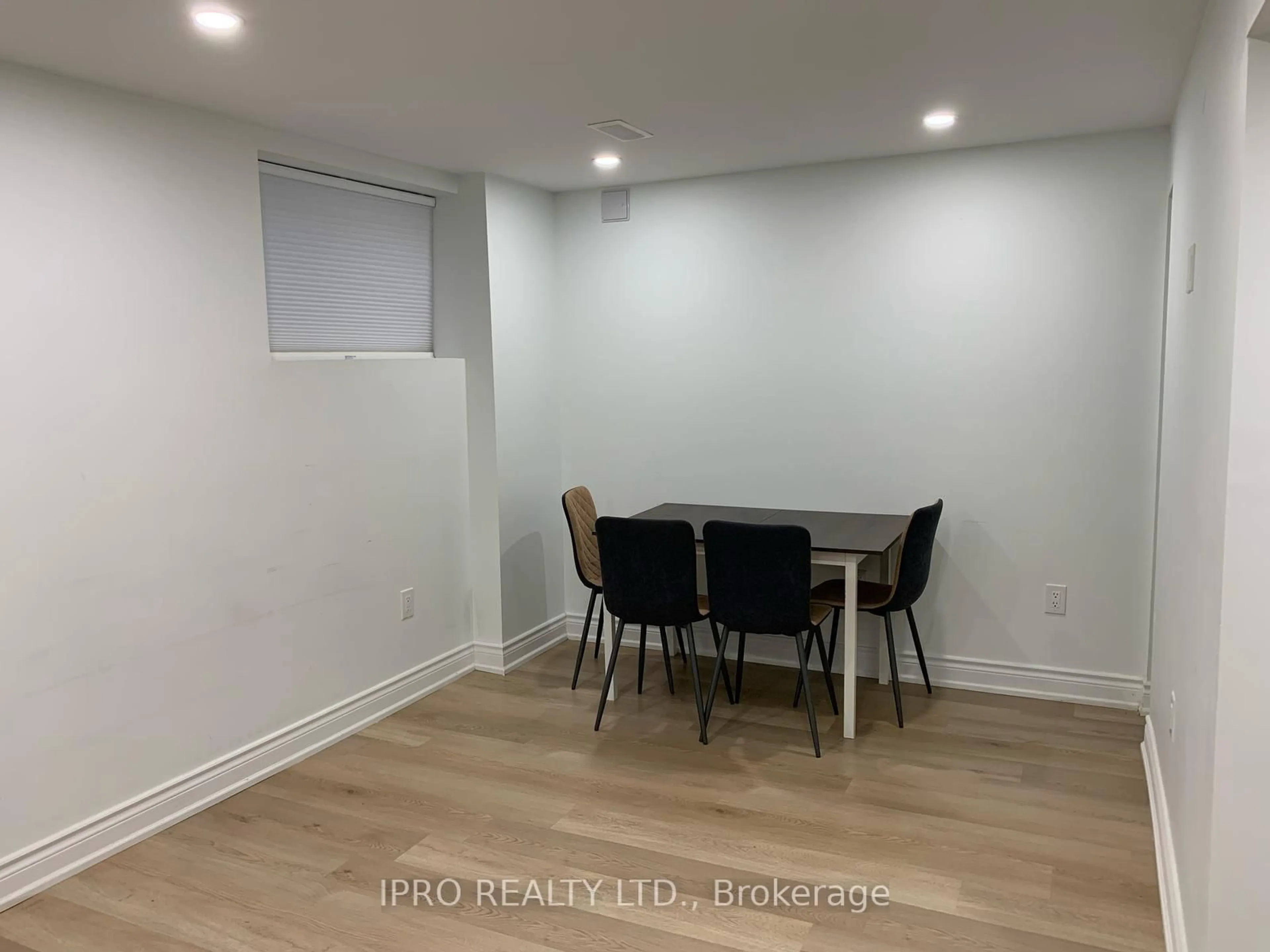 A pic of a room for 62 Quillberry Clse, Brampton Ontario L7A 4N8