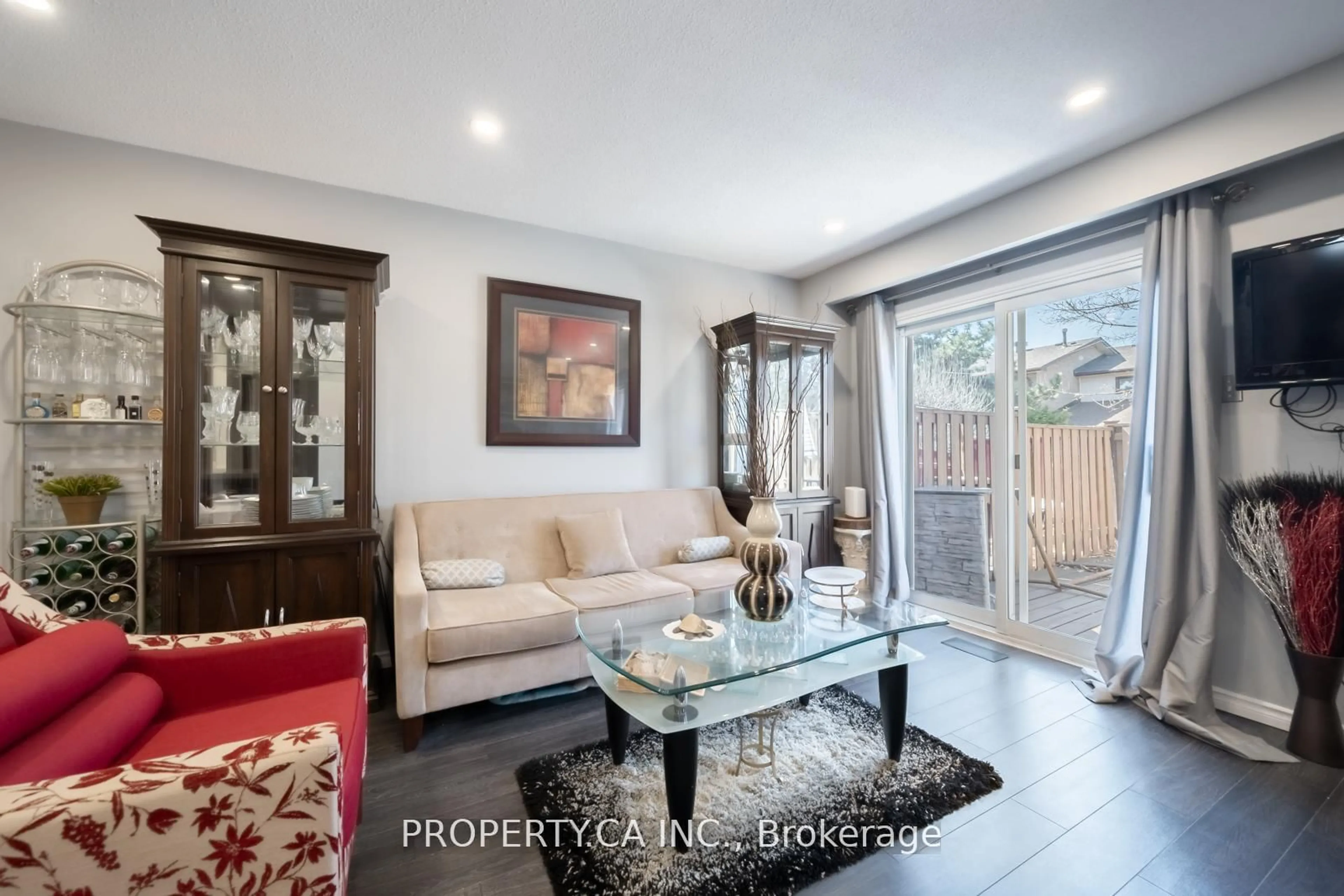 Living room with furniture, unknown for 64 Dawson Cres, Brampton Ontario L6V 3M6