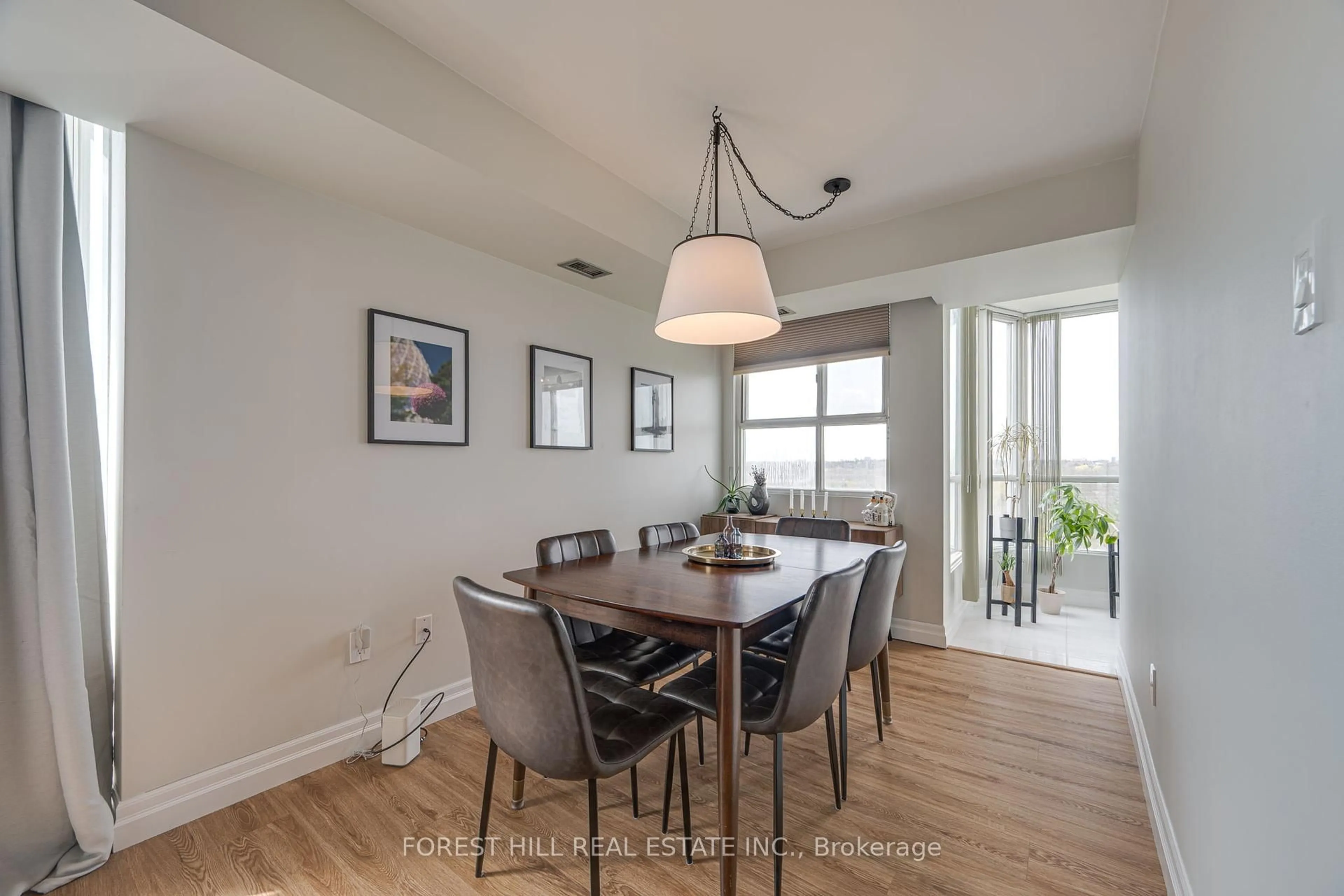 Dining room, wood/laminate floor for 3077 Weston Rd #609, Toronto Ontario M9M 3A1