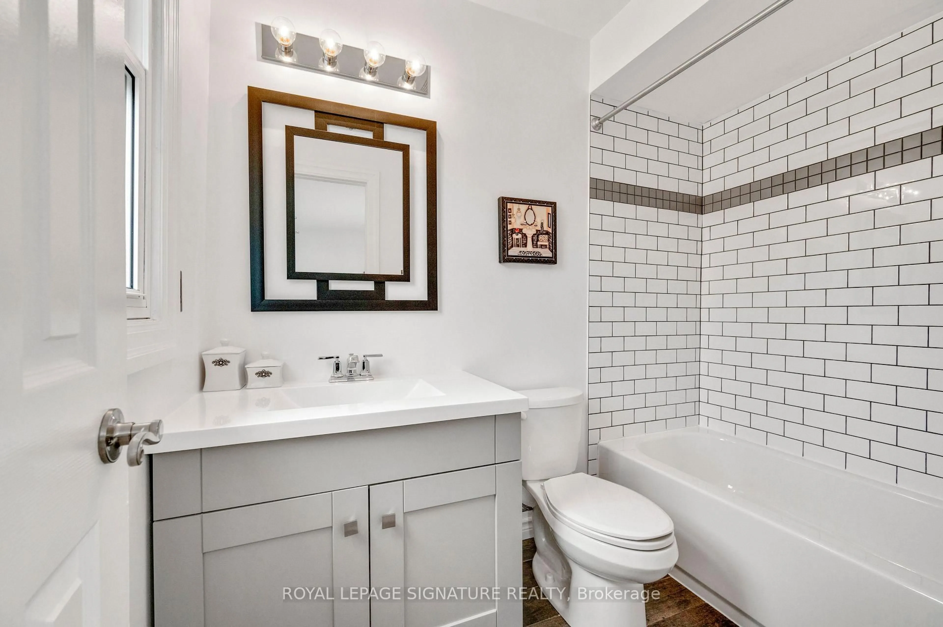 Standard bathroom, ceramic/tile floor for 385 The East Mall N/A #49, Toronto Ontario M9B 6J4