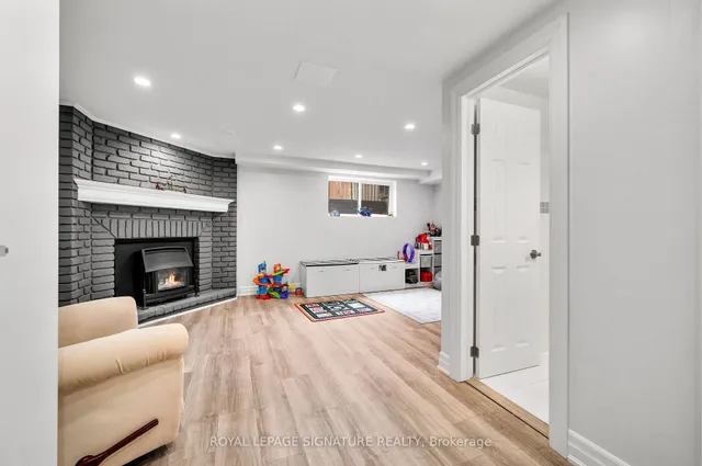 Additional property image - 385 The East Mall N/A Unit 49