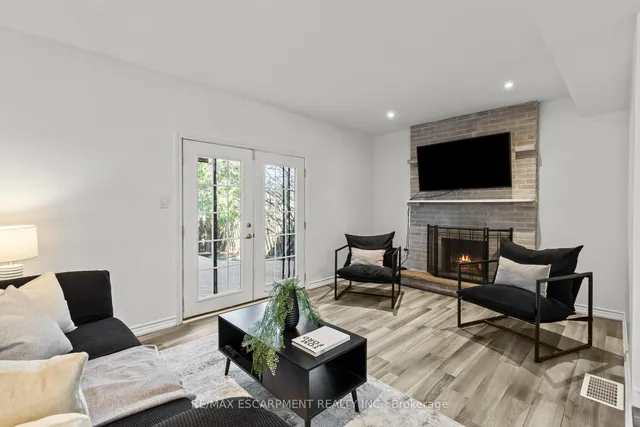 Additional property image - 2207 Middlesmoor Cres
