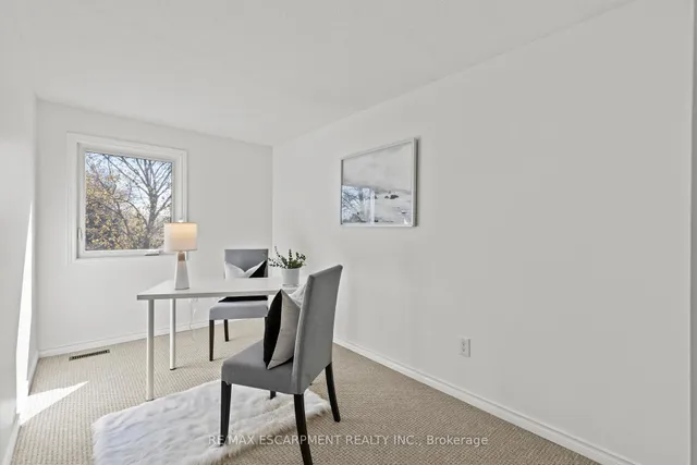 Additional property image - 2207 Middlesmoor Cres