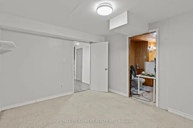 Additional property image - 2207 Middlesmoor Cres