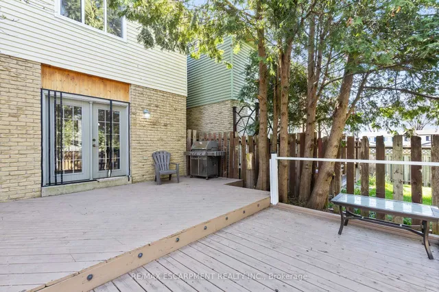 Additional property image - 2207 Middlesmoor Cres