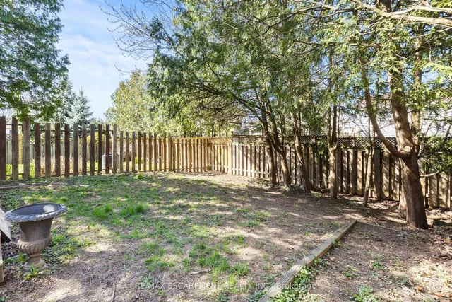 Additional property image - 2207 Middlesmoor Cres