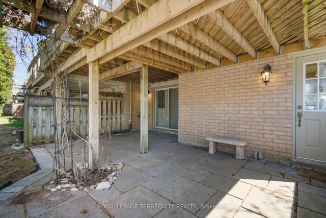 Additional property image - 197 La Rose Ave Unit 18