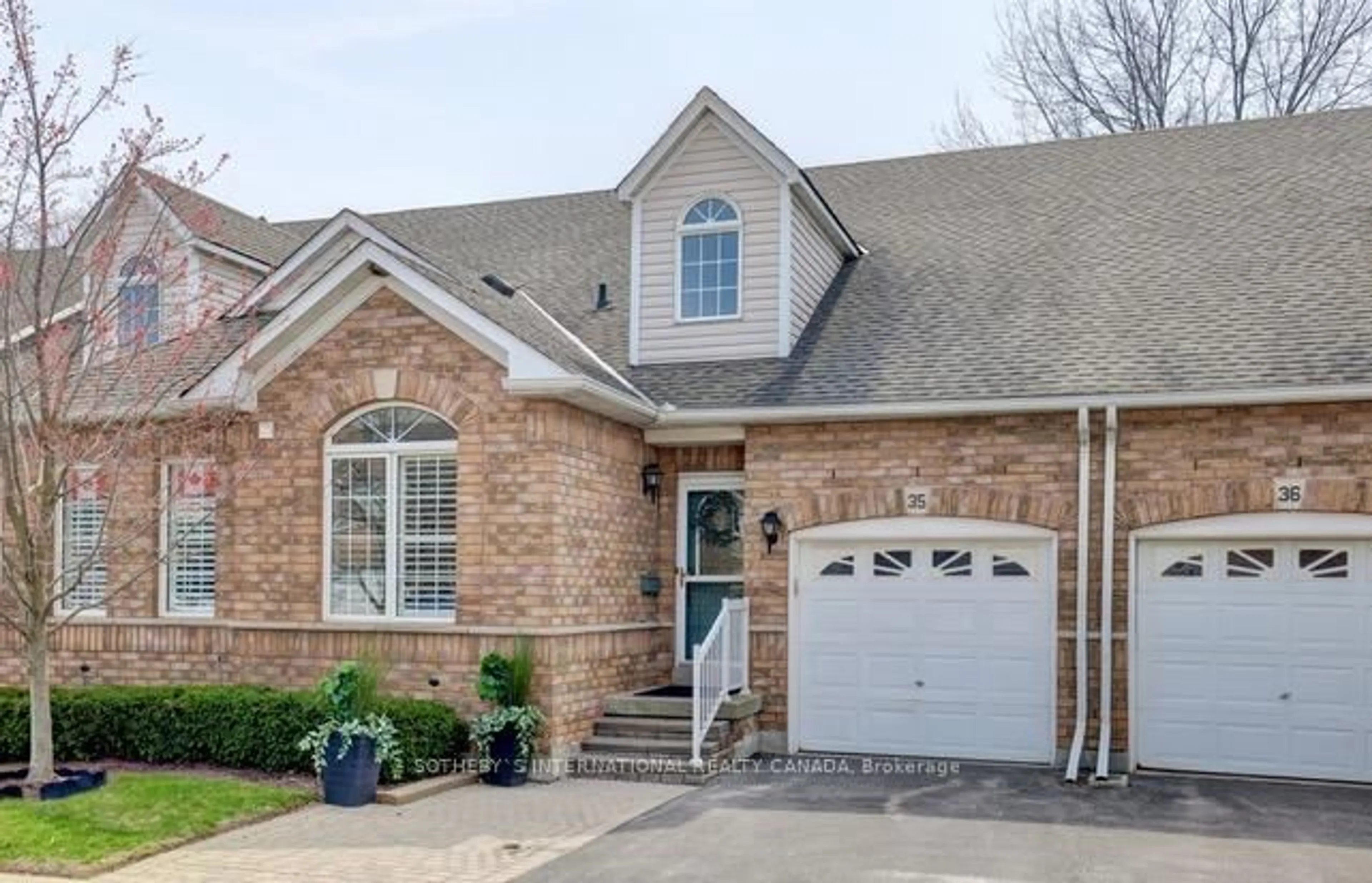 Home with brick exterior material, street for 3045 New St #35, Burlington Ontario L7N 3V9