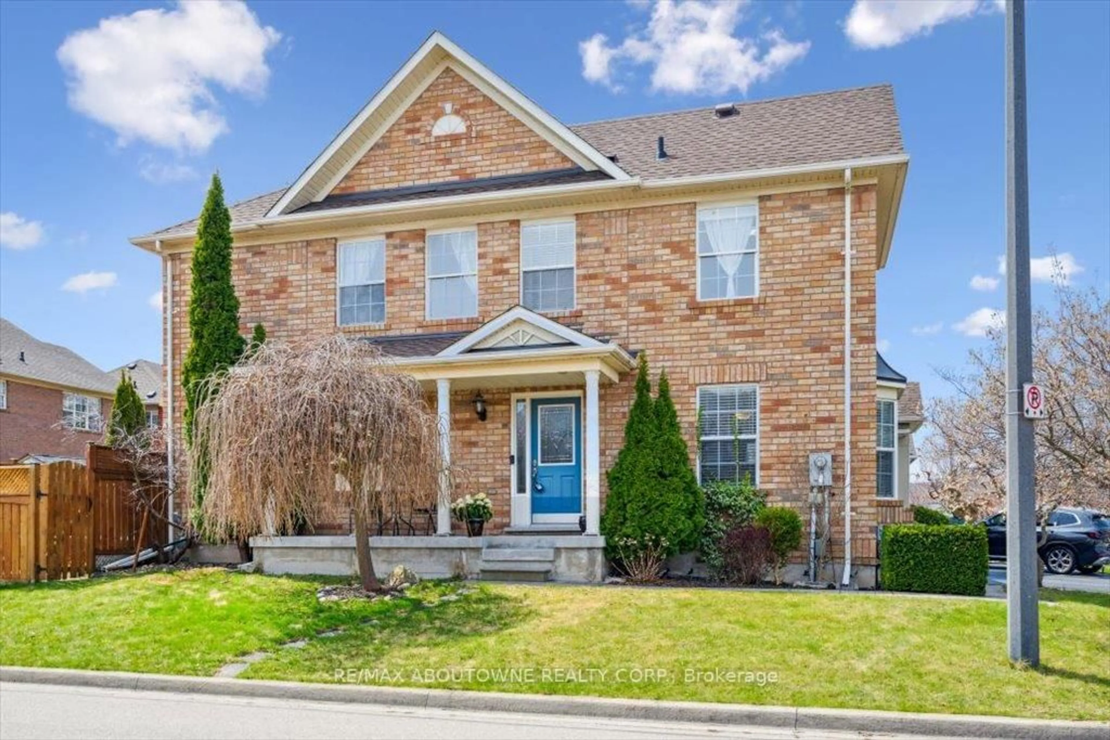 Home with brick exterior material, street for 1620 Gowling Terr, Milton Ontario L9T 5J6