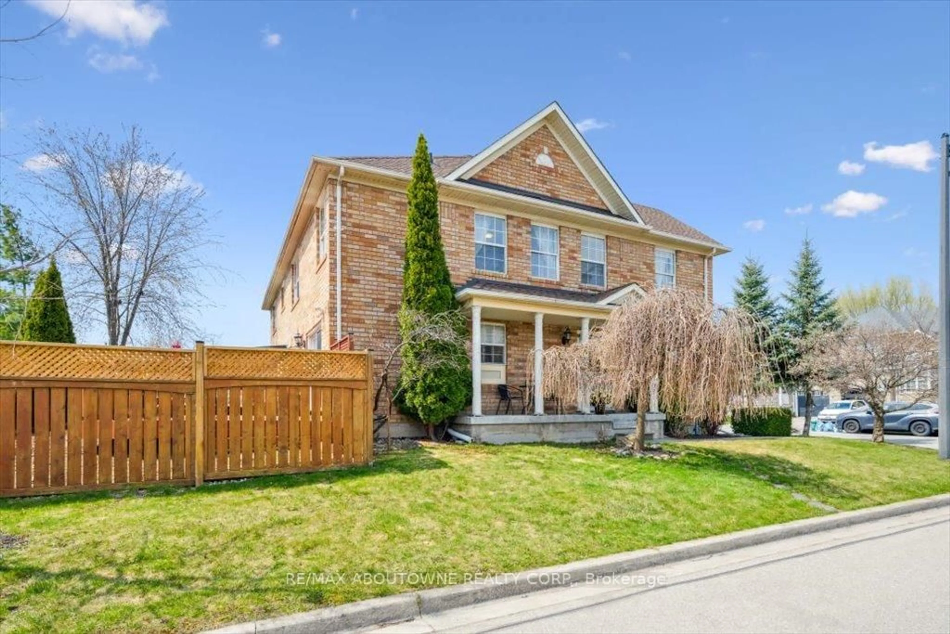 Home with brick exterior material, street for 1620 Gowling Terr, Milton Ontario L9T 5J6