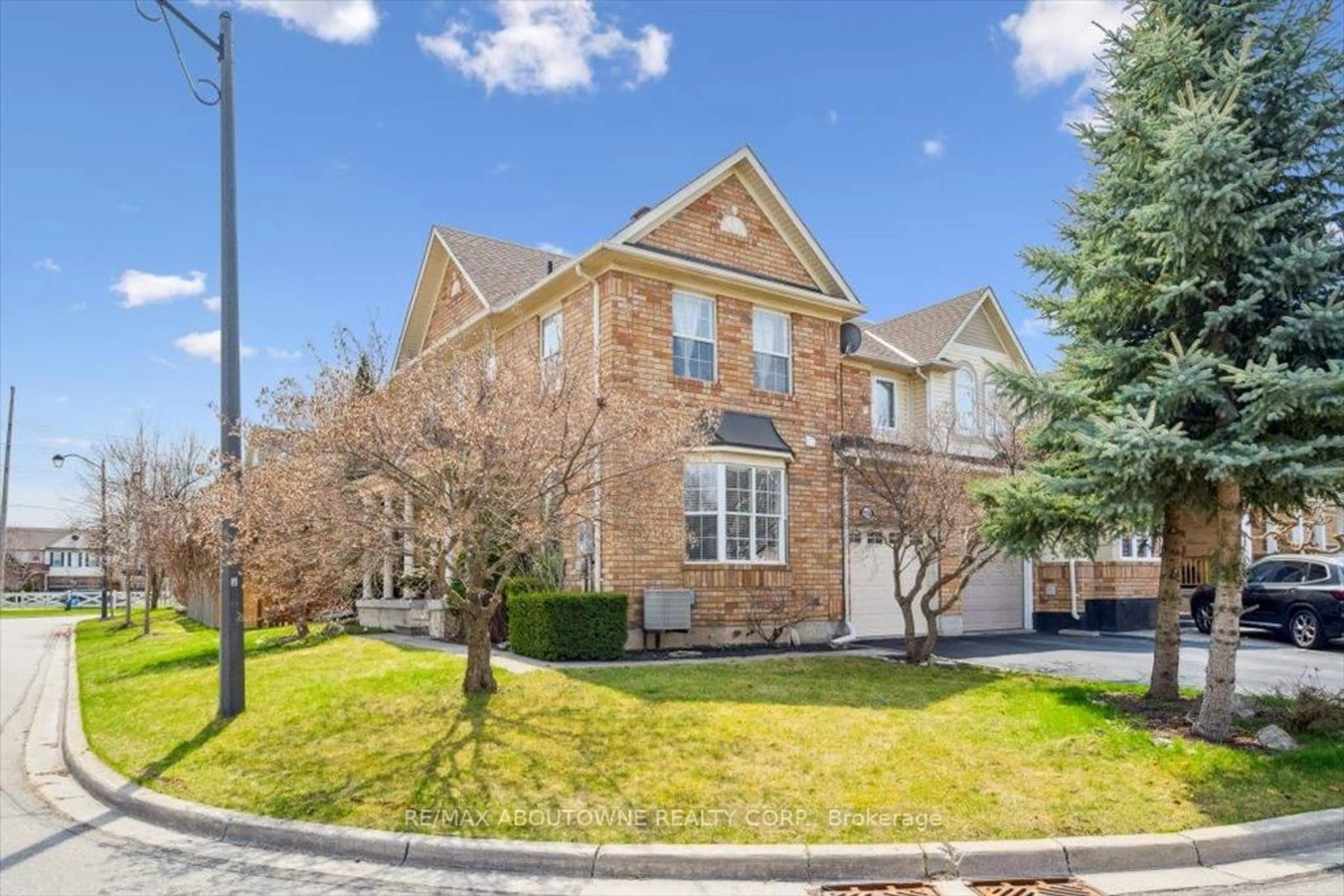 Home with brick exterior material, street for 1620 Gowling Terr, Milton Ontario L9T 5J6