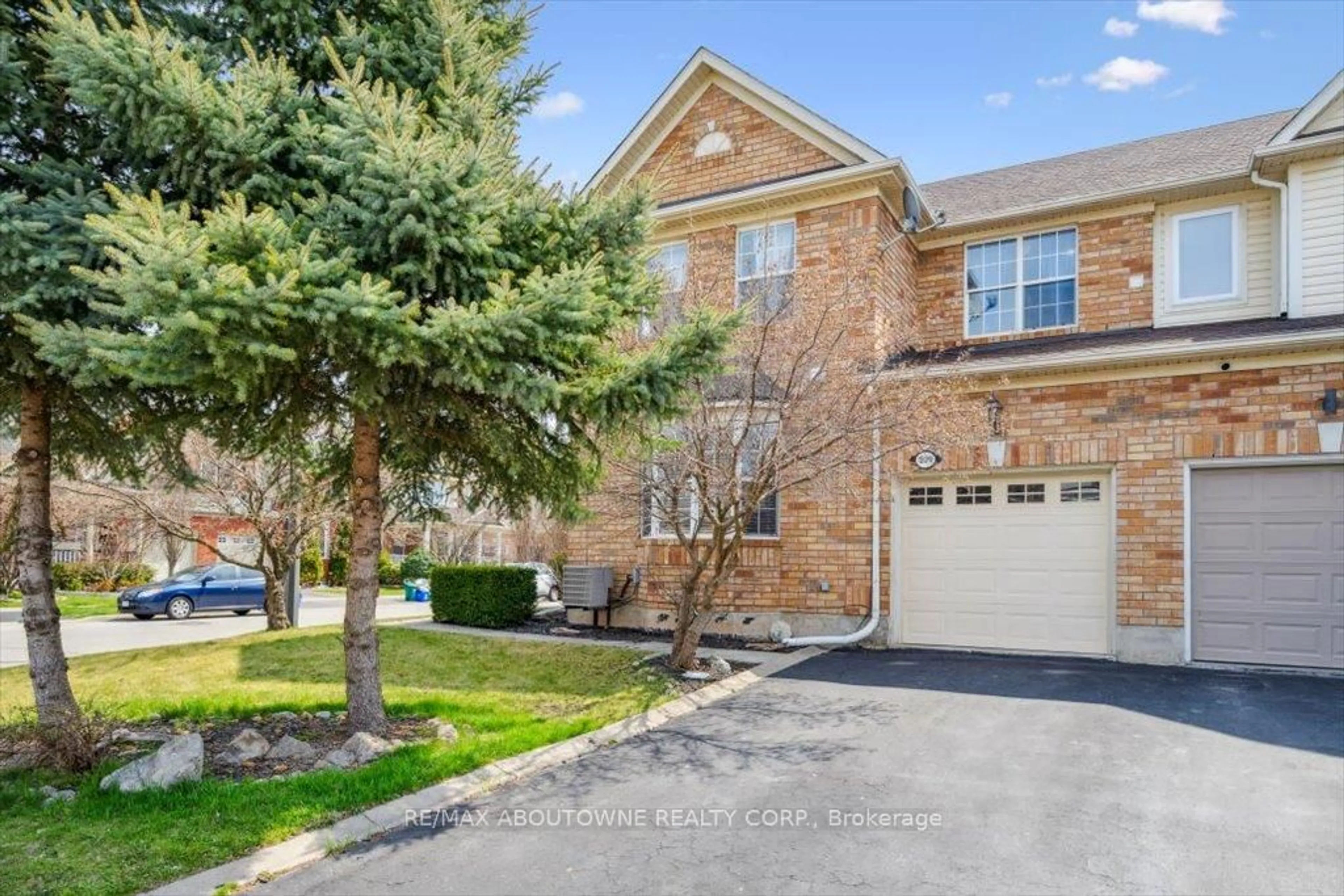 Home with brick exterior material, street for 1620 Gowling Terr, Milton Ontario L9T 5J6