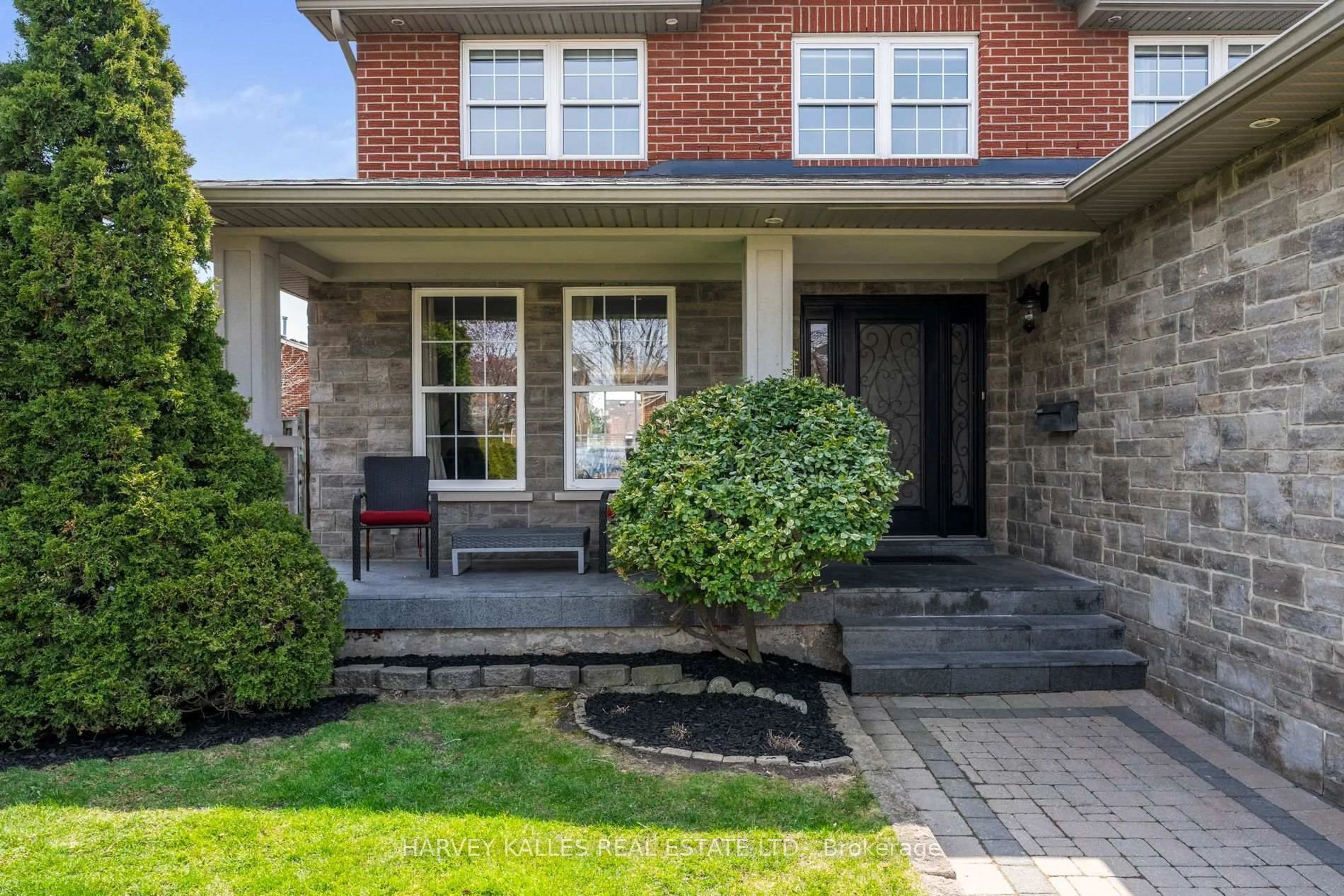Home with brick exterior material, street for 1224 Highgate Pl, Mississauga Ontario L4W 3H4