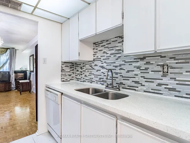 Additional property image - 4 Lisa St Unit 610