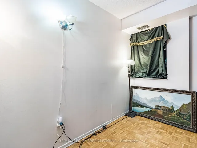 Additional property image - 4 Lisa St Unit 610