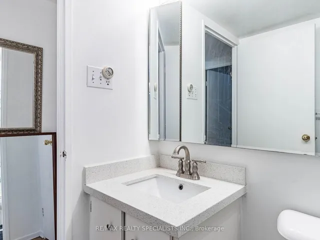 Additional property image - 4 Lisa St Unit 610