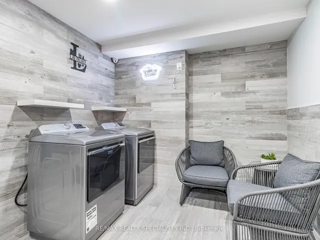 Additional property image - 4 Lisa St Unit 610