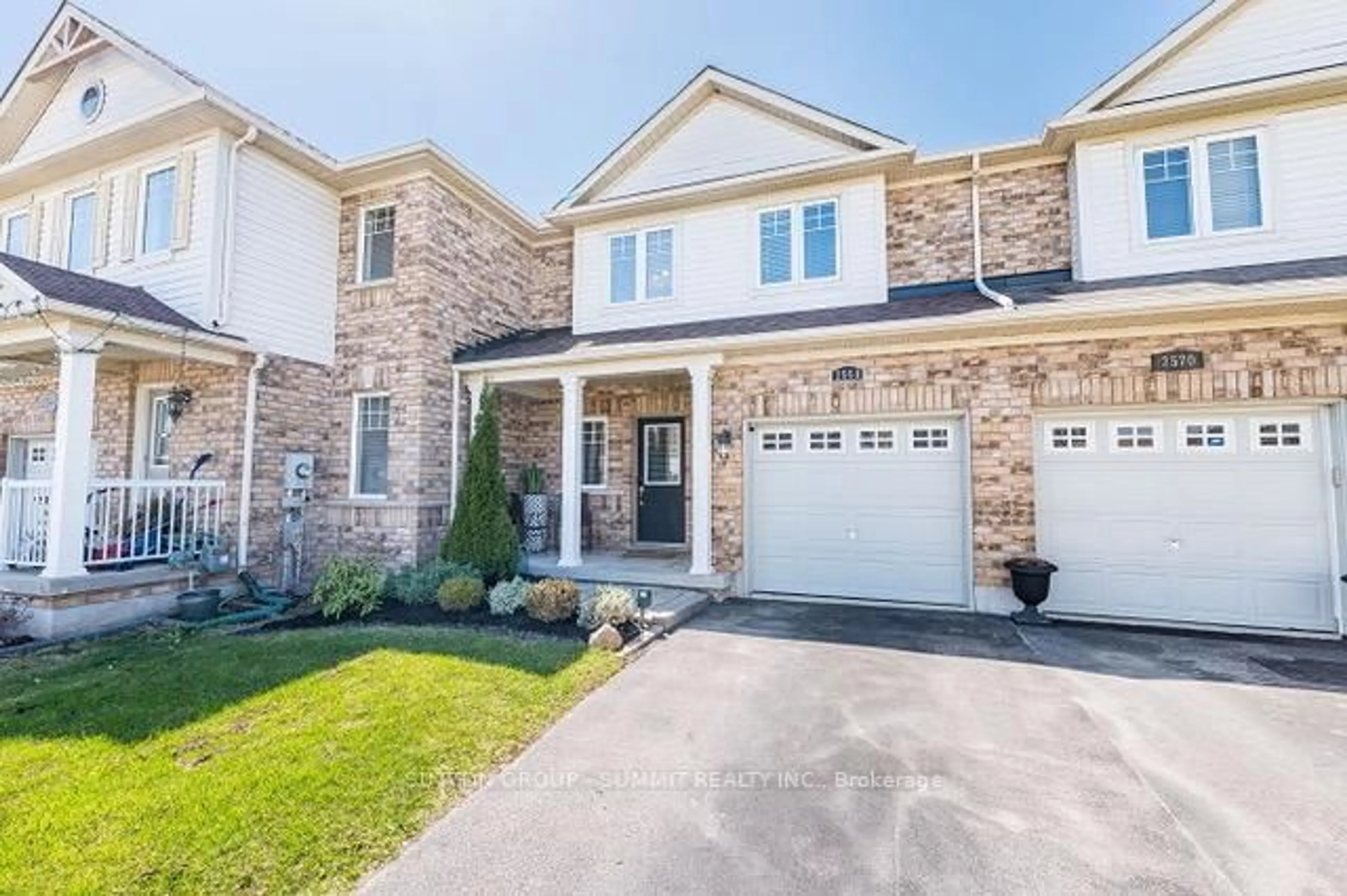 Home with brick exterior material, street for 2568 Valleyridge Dr, Oakville Ontario L6M 5H5