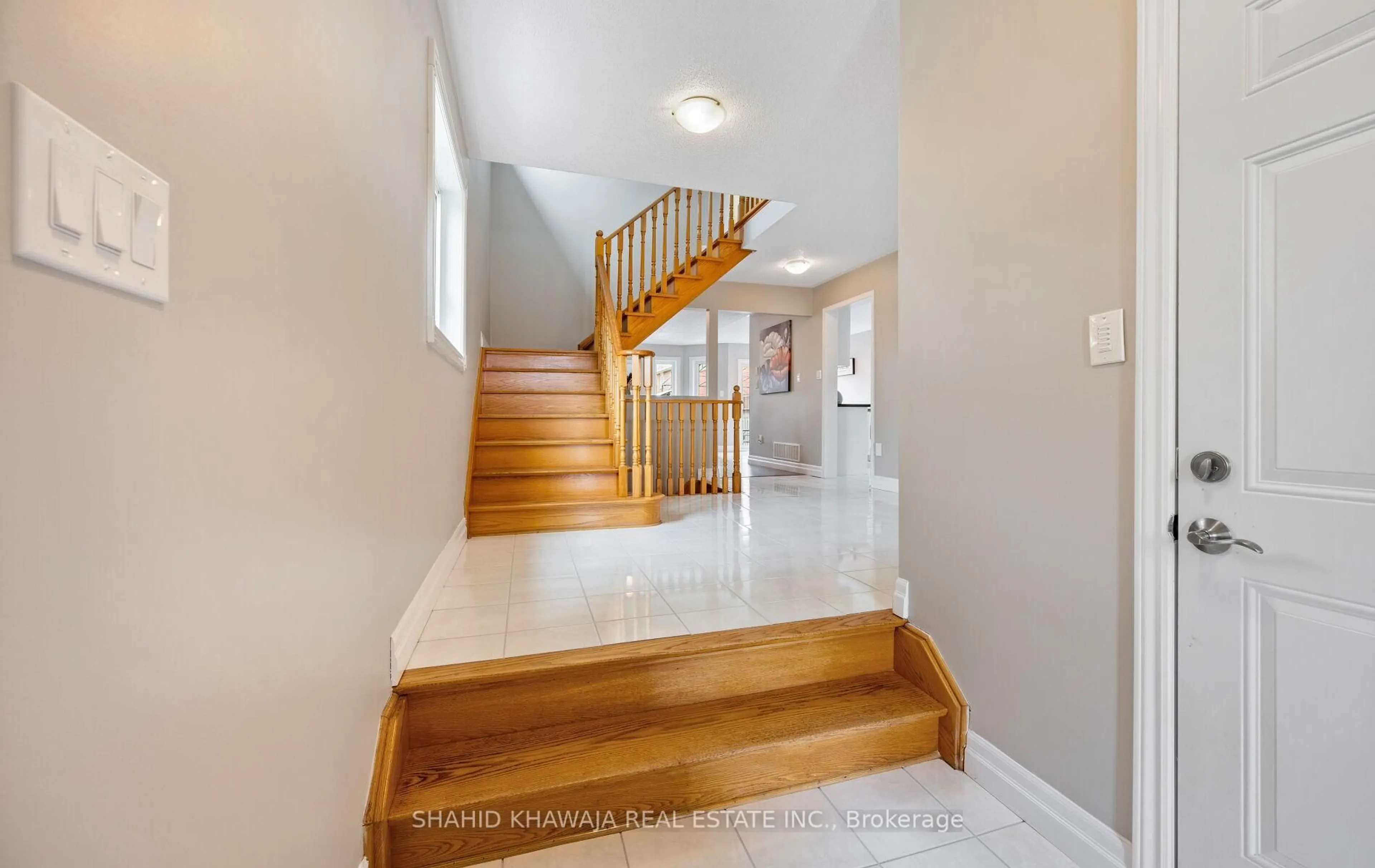 Unknown for 5445 Woodchase Cres, Mississauga Ontario L4Z 3T8