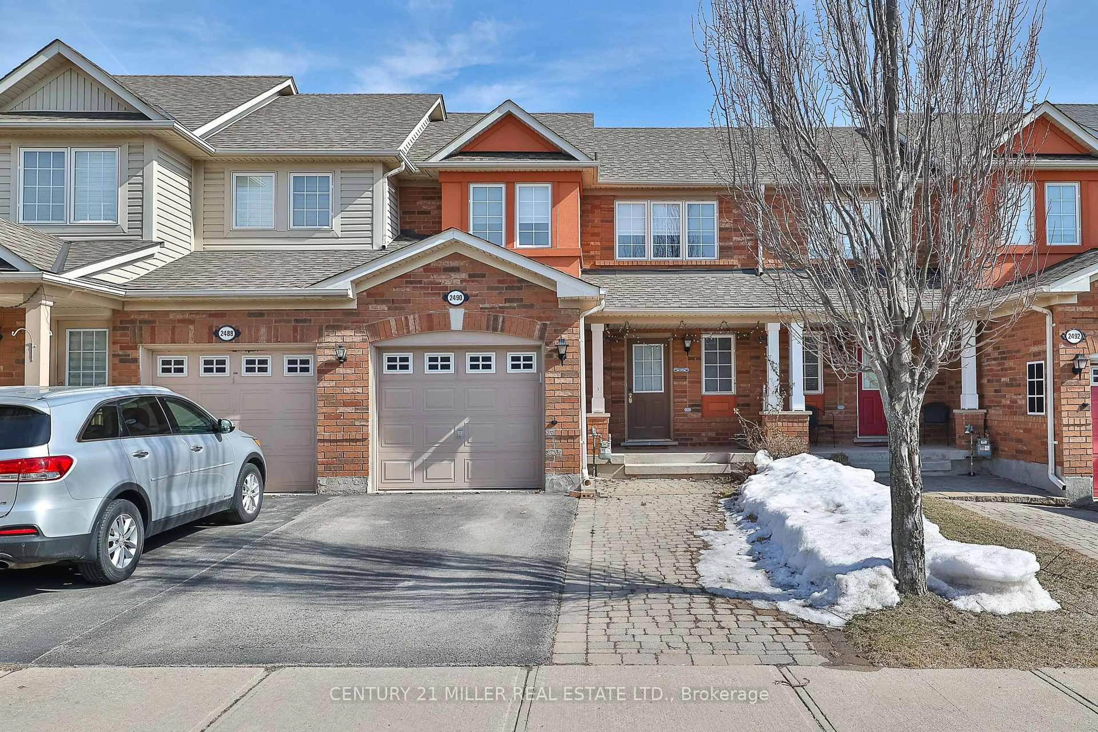 Home with brick exterior material, street for 2490 Appalachain Dr, Oakville Ontario L6M 4S3