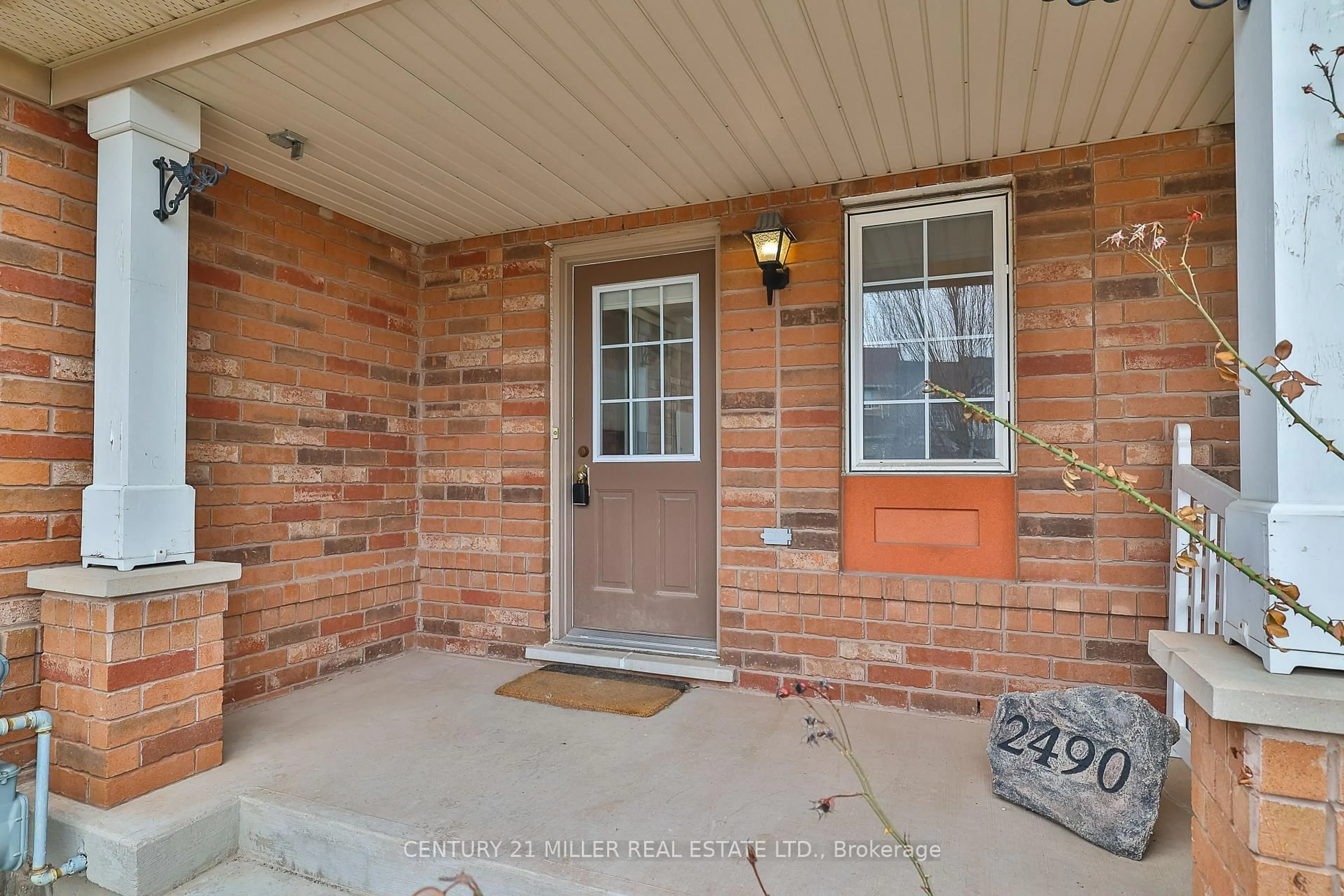 Home with brick exterior material, street for 2490 Appalachain Dr, Oakville Ontario L6M 4S3